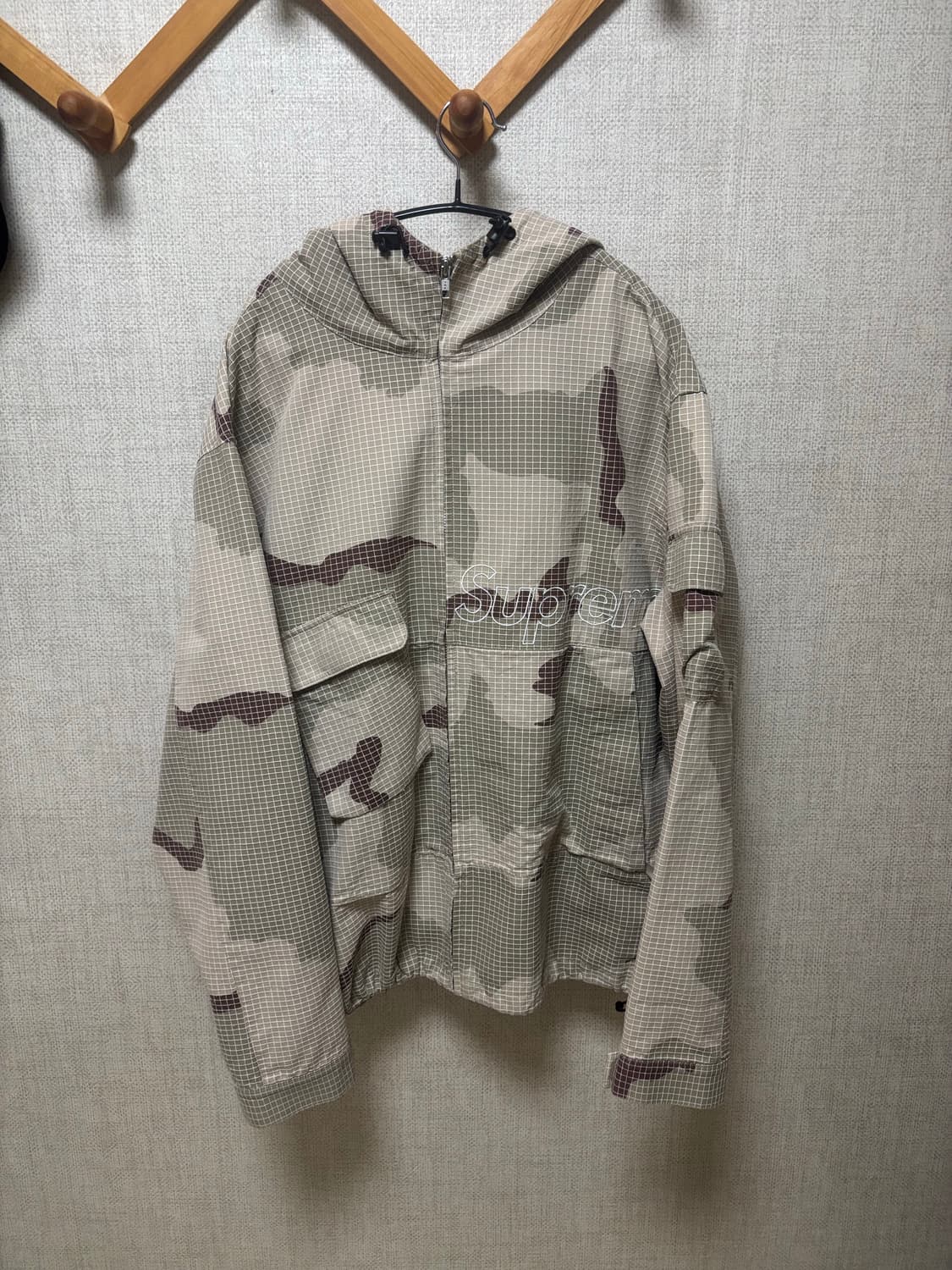 슈프림 20ss 립스탑 유틸리티 자켓 데저트 카모 상품이미지1