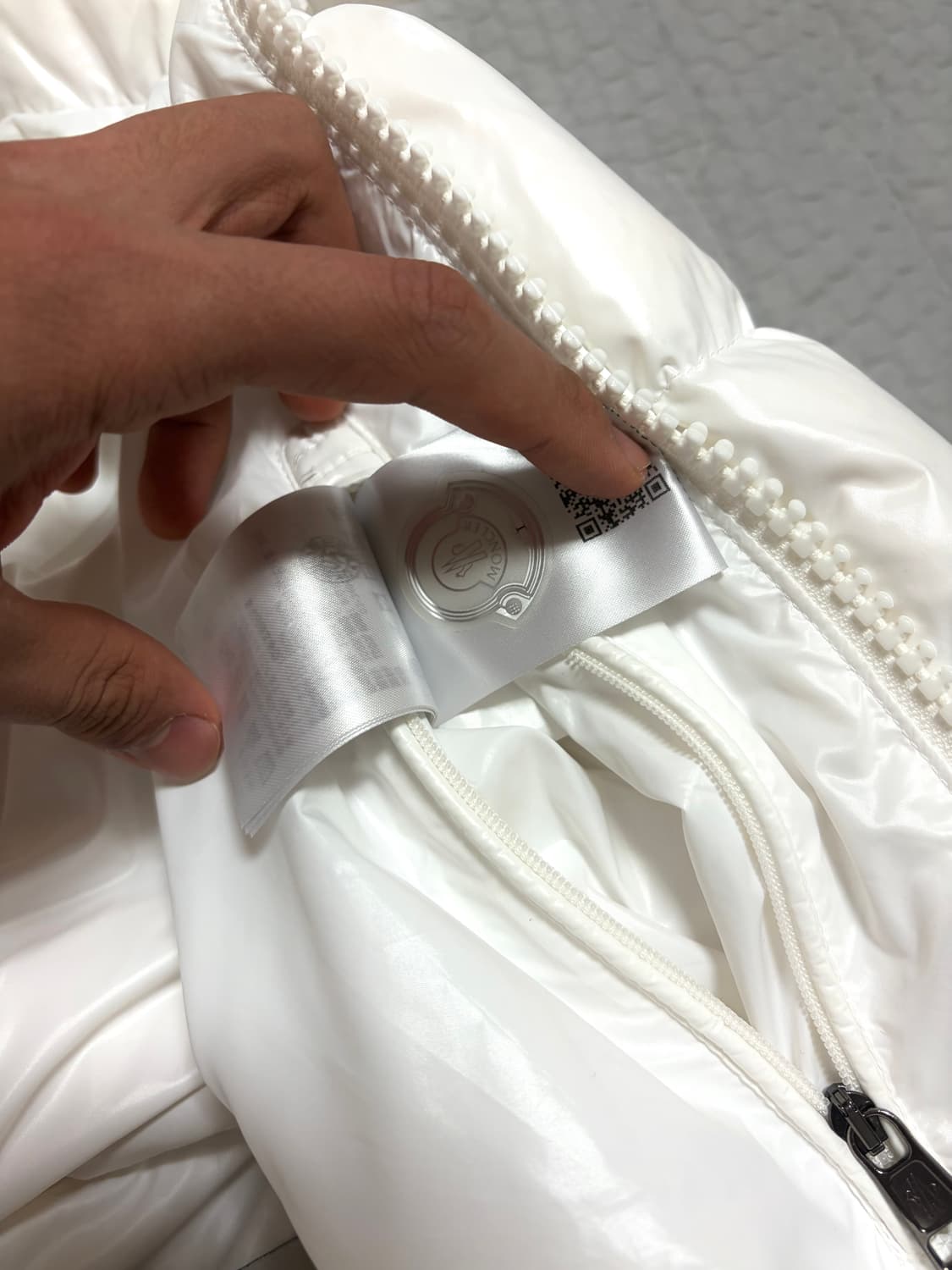 몽클레어 마야 패딩 상품이미지7