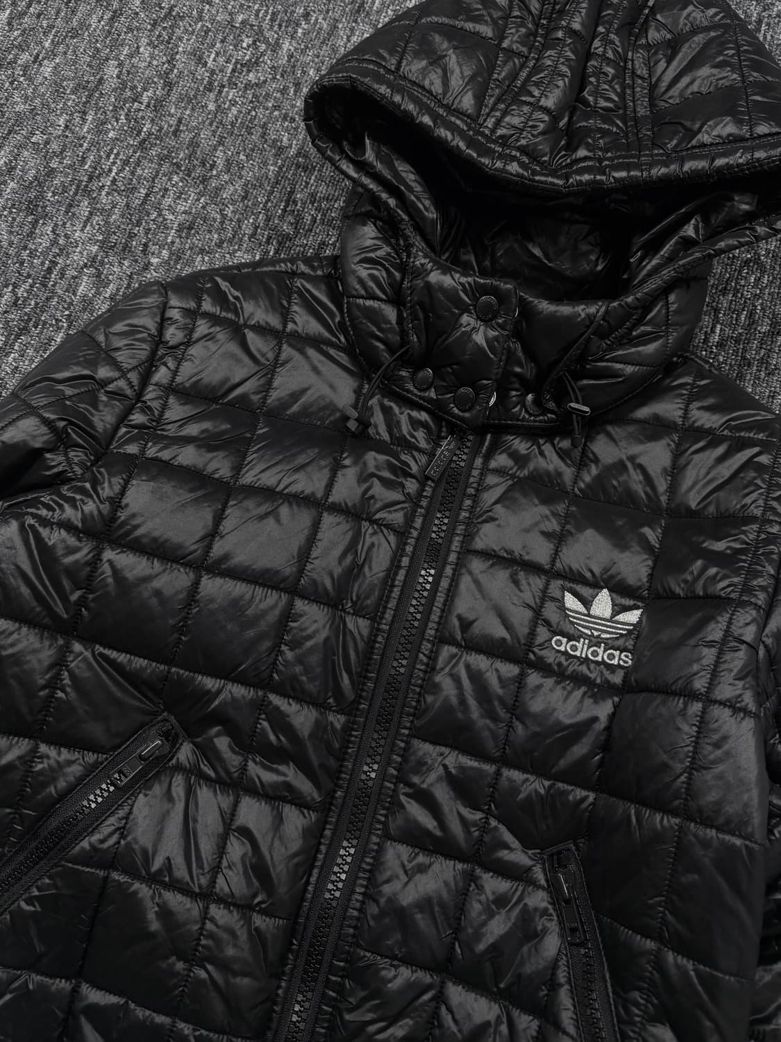 아디다스 블랙 퀼팅 크롭 숏 패딩 자켓 상품이미지4