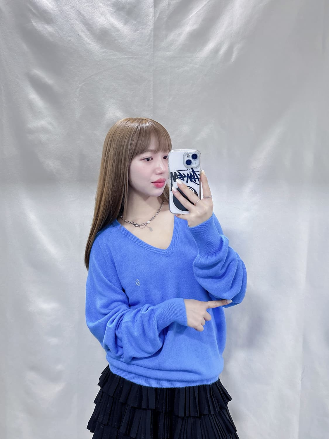 크리스찬디올 90‘s 베이비블루 오버핏 브이넥 니트  상품이미지1