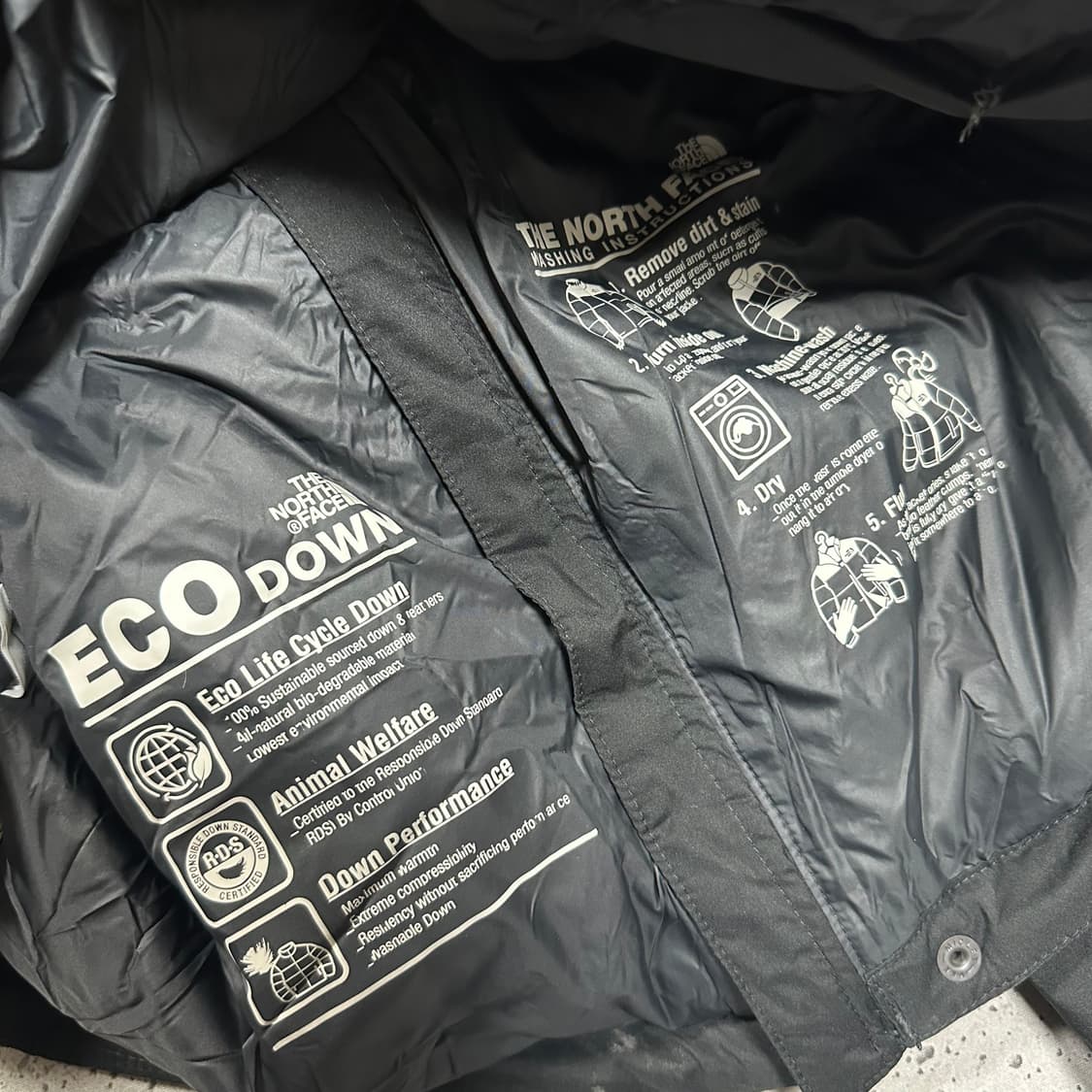 ✨ (바배) 노스페이스 구스다운 드라이벤트 블랙 패딩  상품이미지3