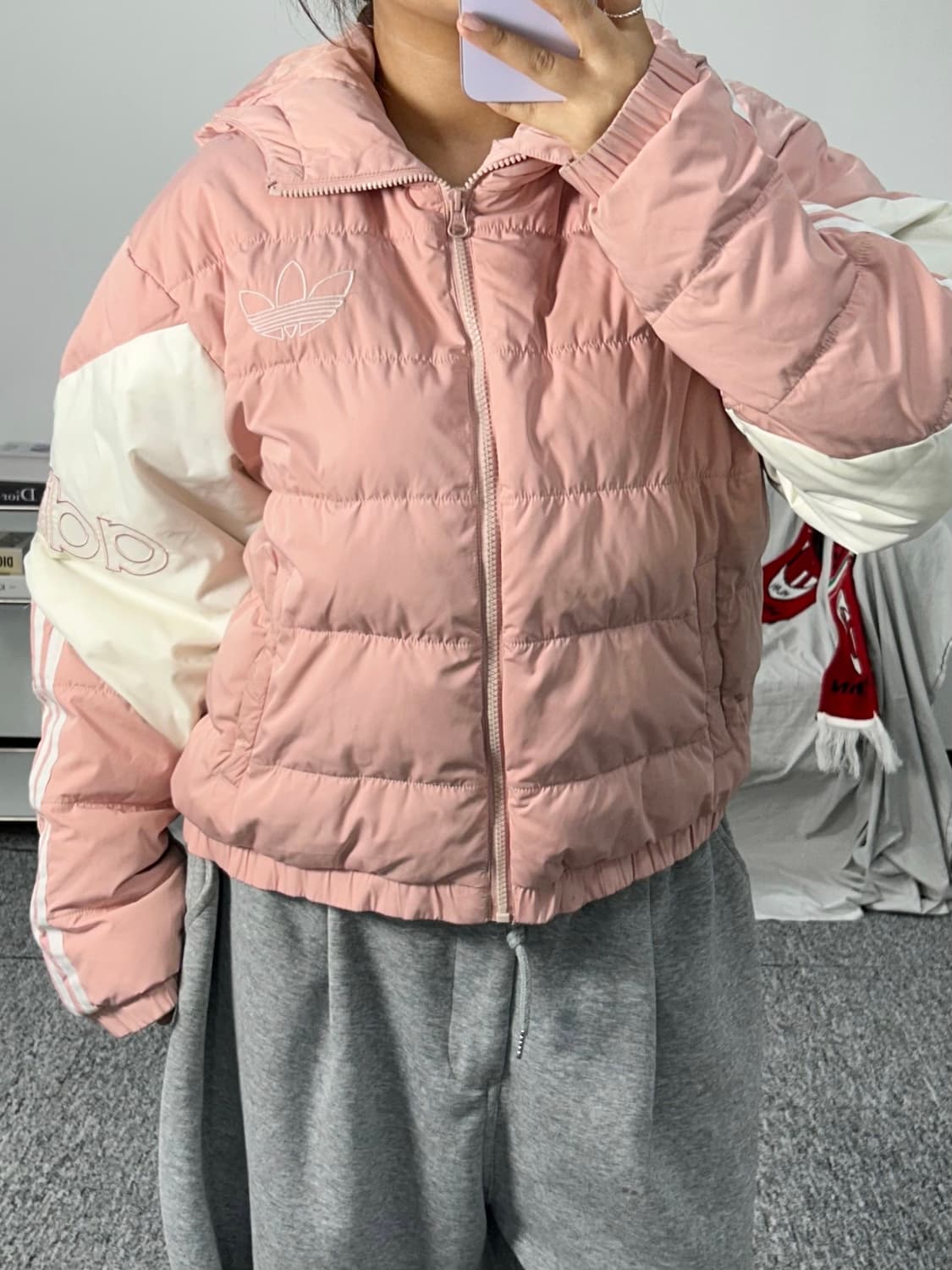 아디다스 딸기우유 제니 숏패딩 L 상품이미지2