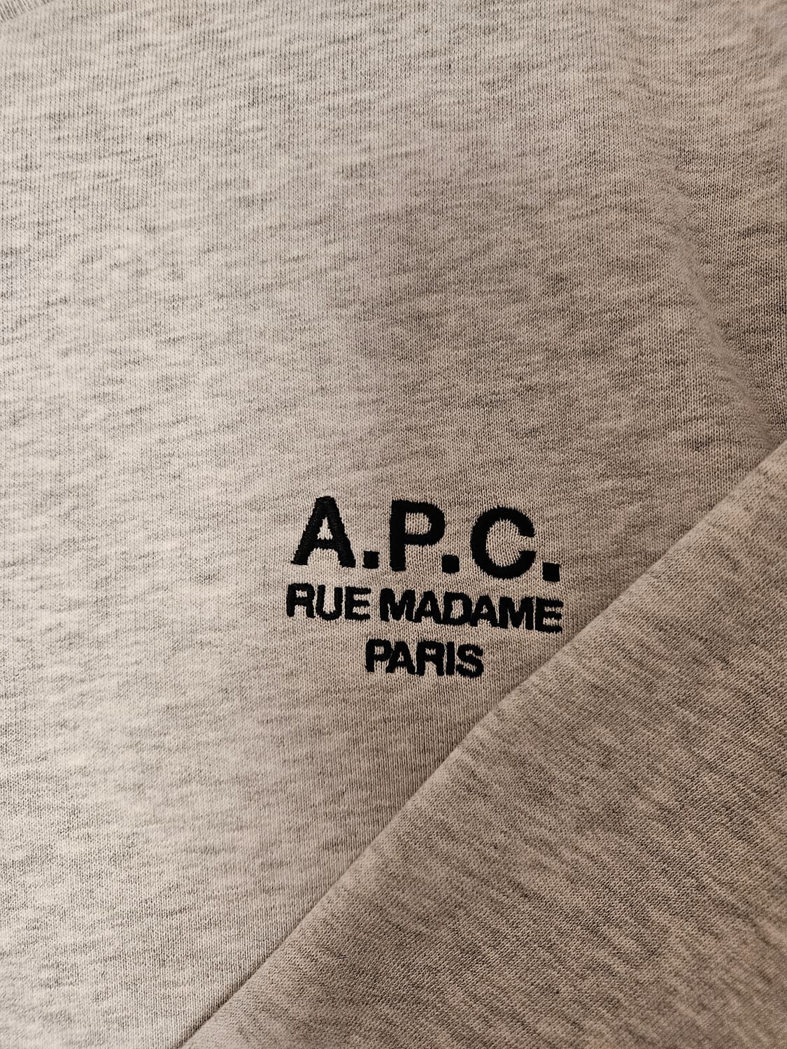 APC 기모 맨투맨 그레이 색상 L 사이즈 판매합니다! 상품이미지2