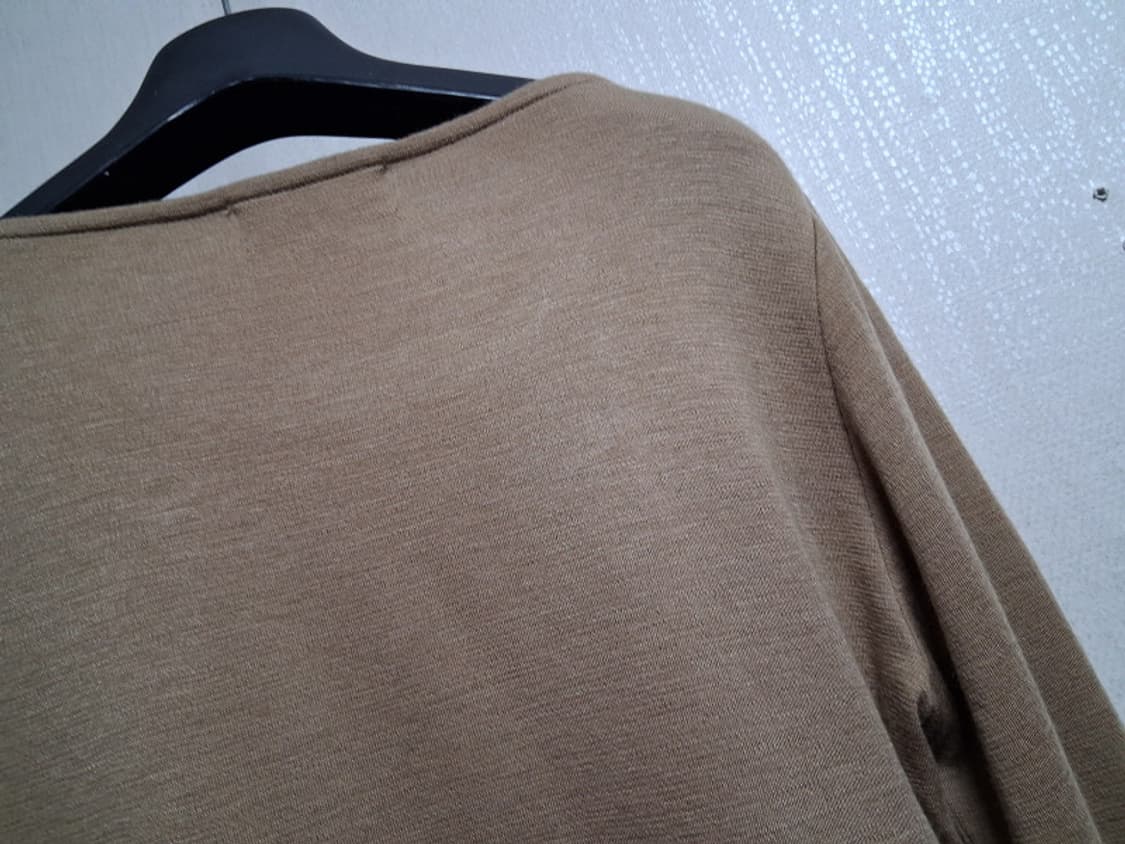 꾸레쥬 순모긴팔티 66
원산지 중국제조 꾸레쥬 정품
소재 순모100%면티 상품이미지6