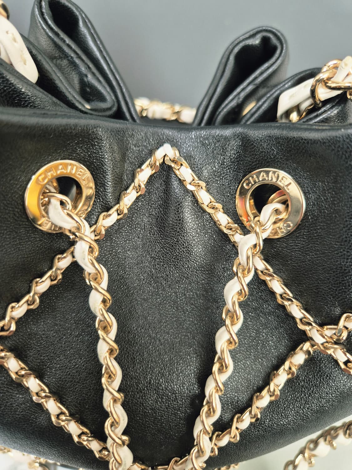 샤넬 드로스트링 체인 버킷백 상품이미지3