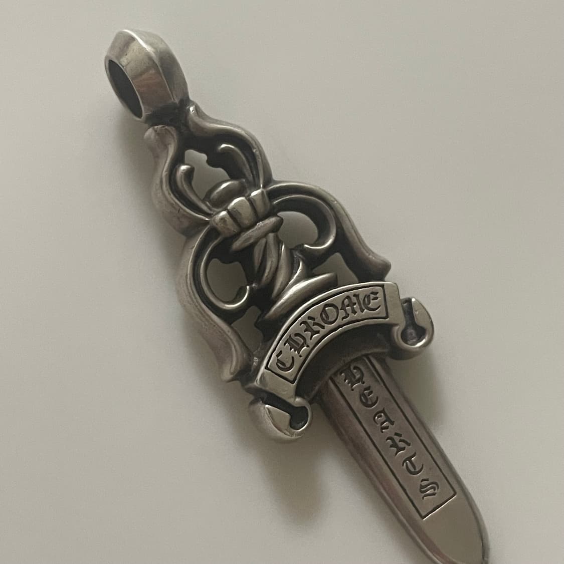 크롬하츠 라지 대거 펜던트 상품이미지3