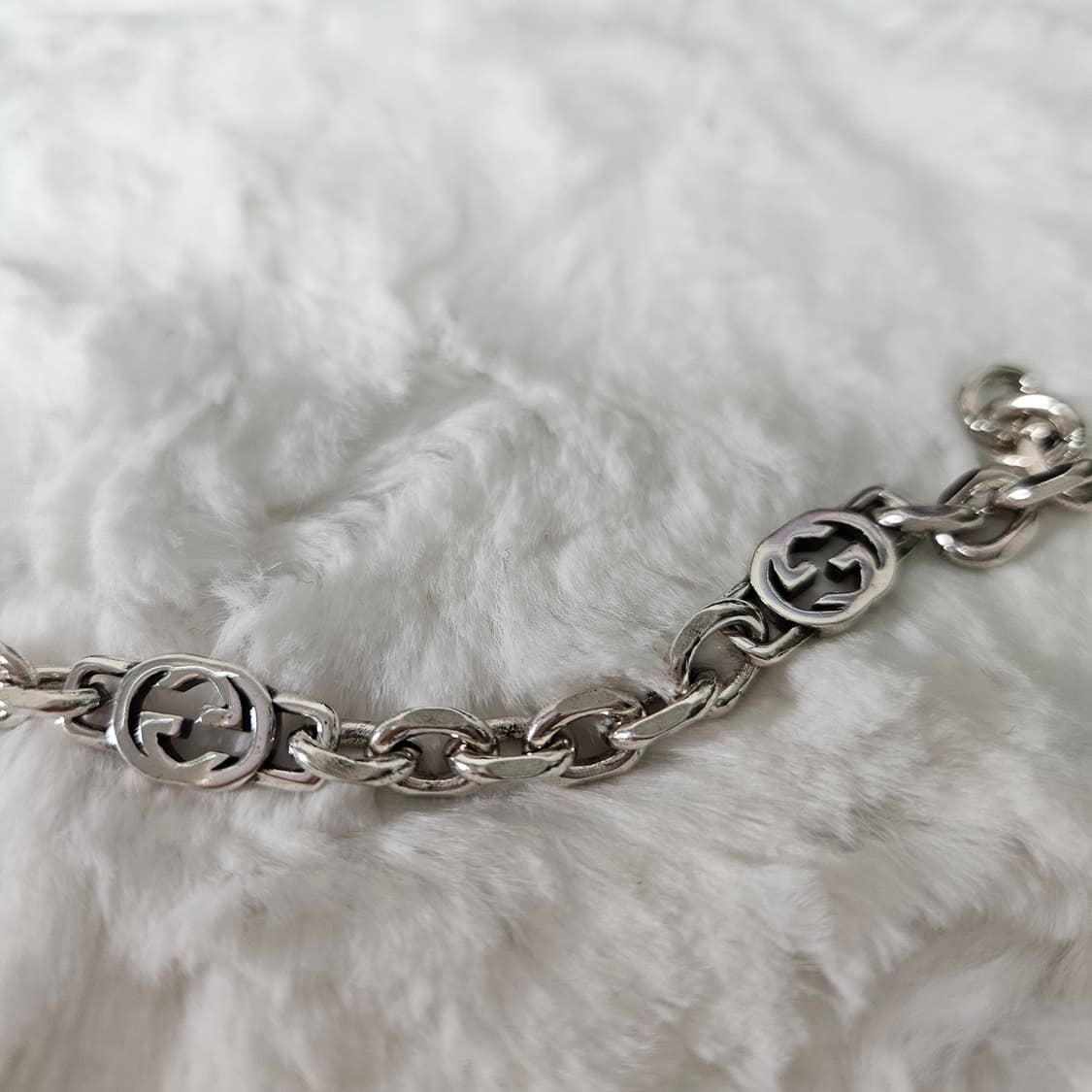 구찌 GG 로고 브레이슬릿 팔찌 상품이미지3