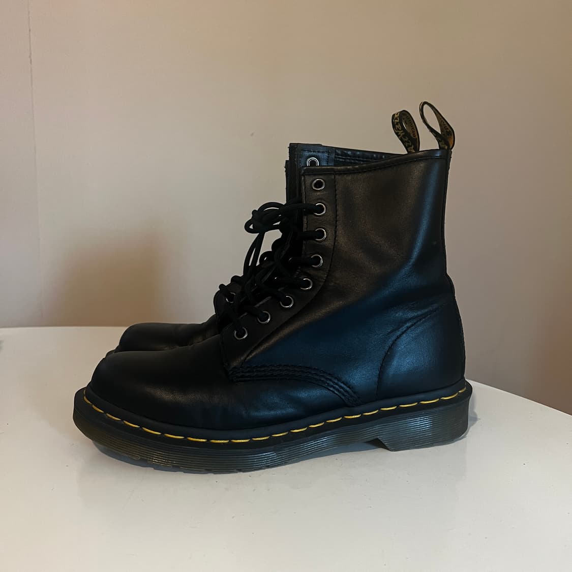 닥터마틴 1460 8홀 부츠 상품이미지2