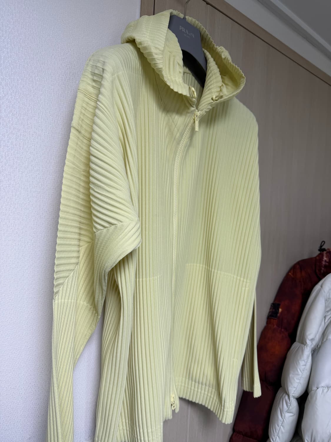 옴므플리세 이세이미야케 후드 집업 소울옐로우 JL106 상품이미지2