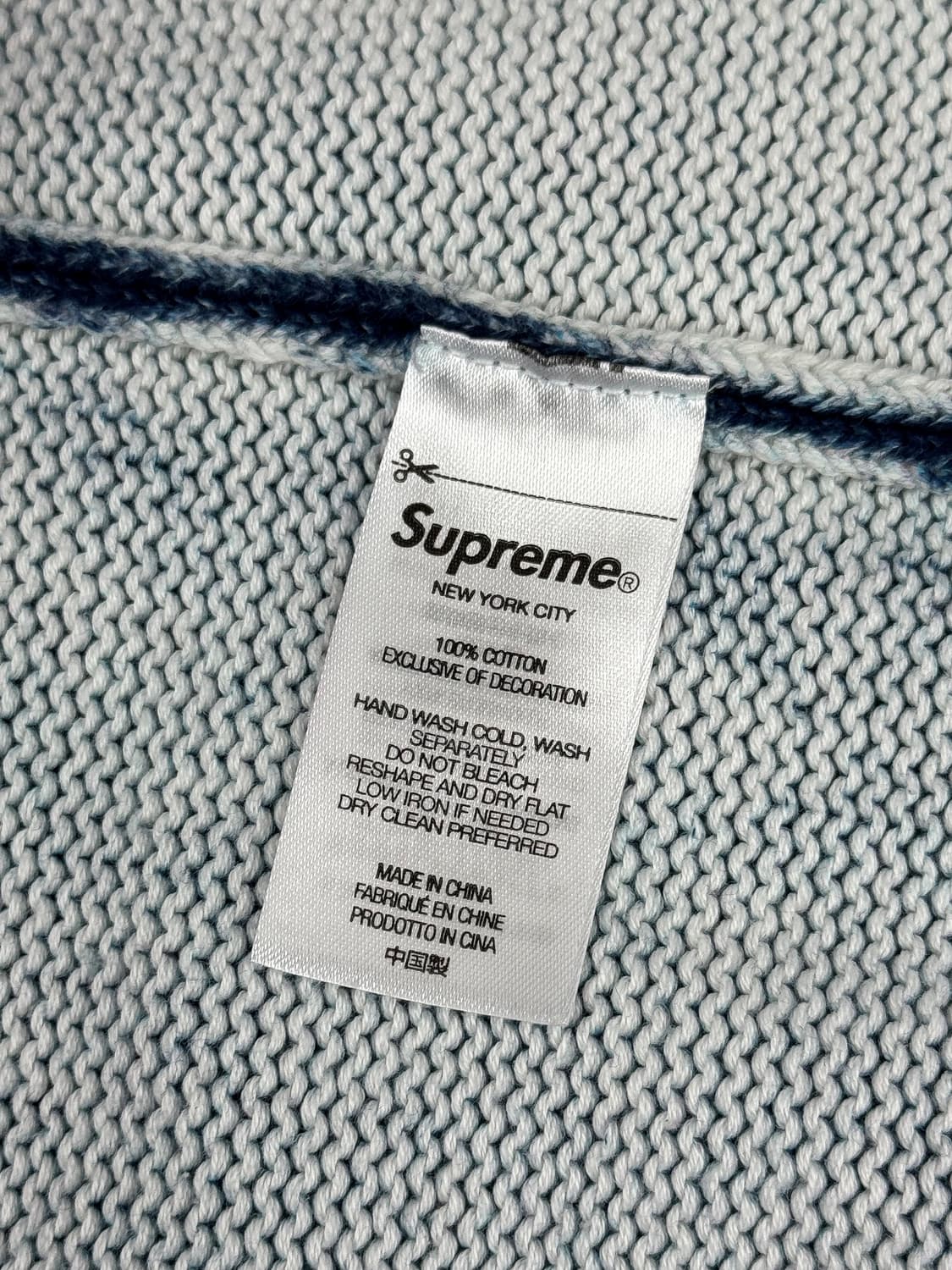 슈프림 프린트 워시드 스웨터 네이비 상품이미지6