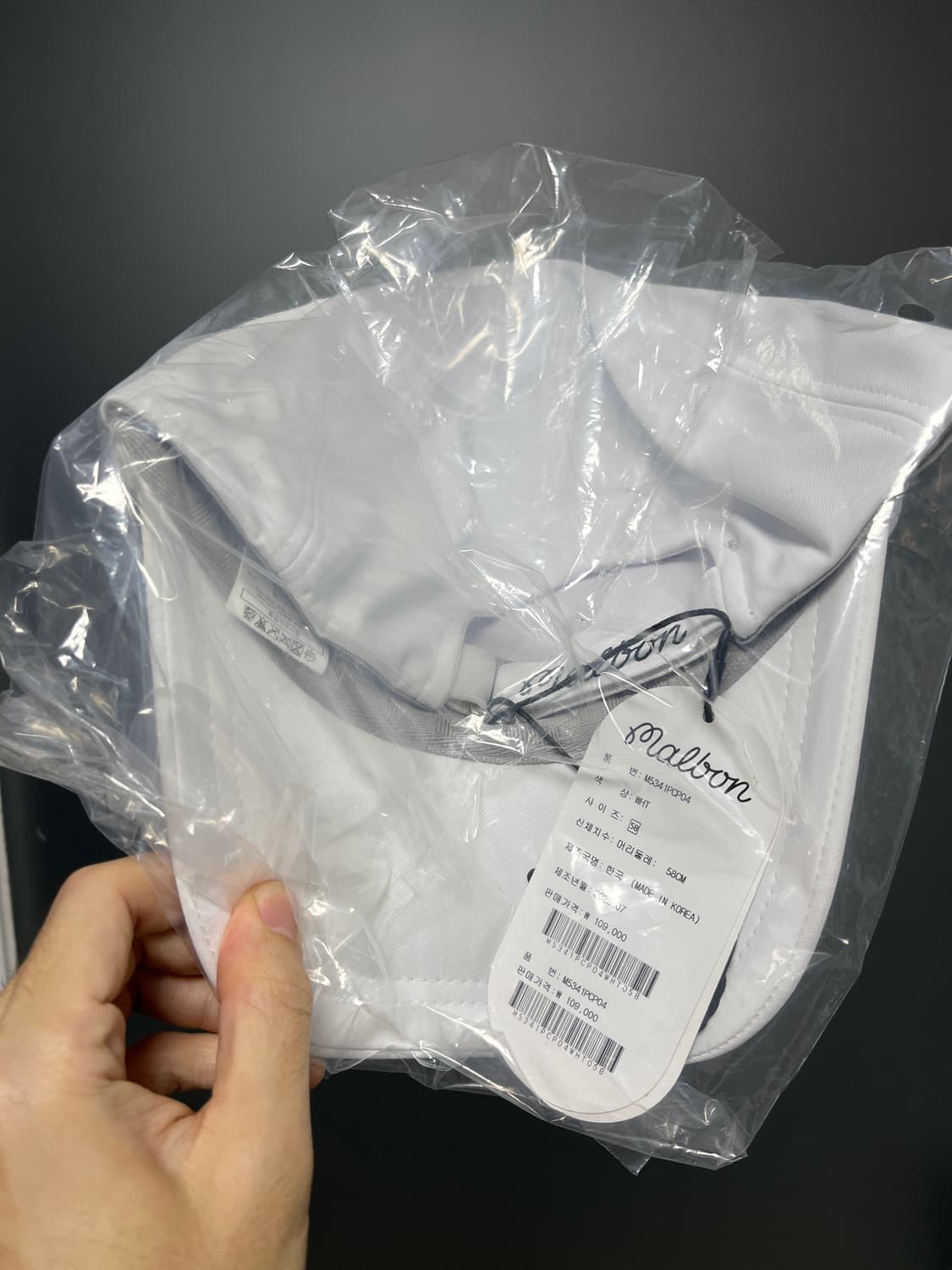 새상품) 말본 골프 선글라스 홀더 볼캡 화이트 판매. 상품이미지7