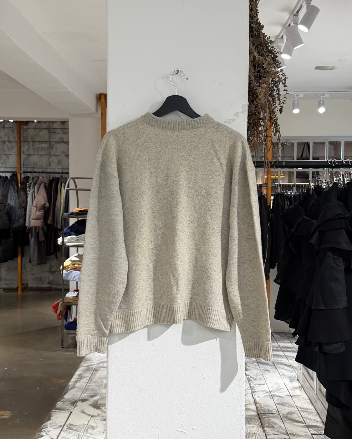 아이스버그 그레이 버진울 톰앤제리 니트 상품이미지6