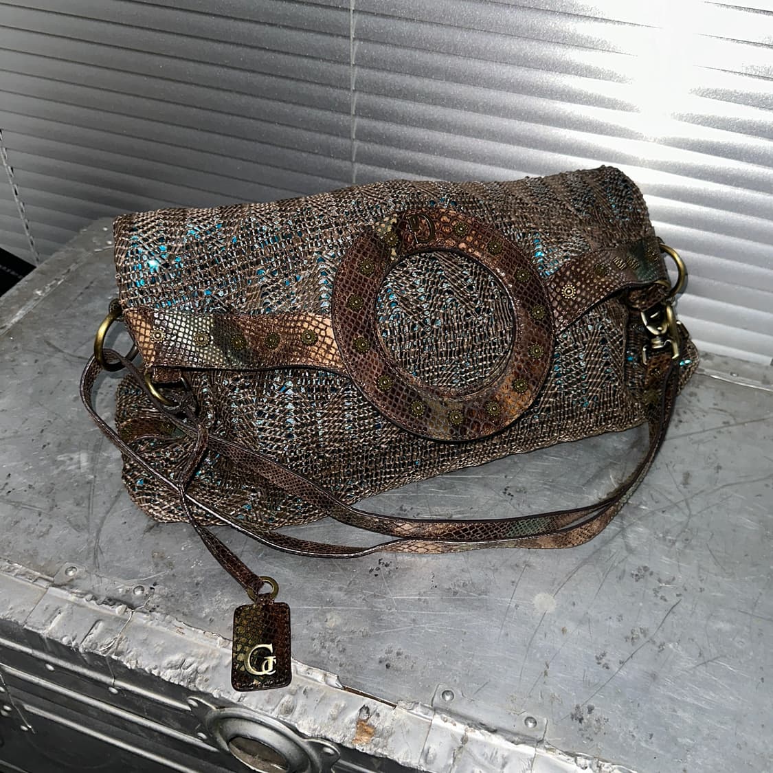 00s 게스 컬렉션 XL 레더 폴드오버 빅백 상품이미지1