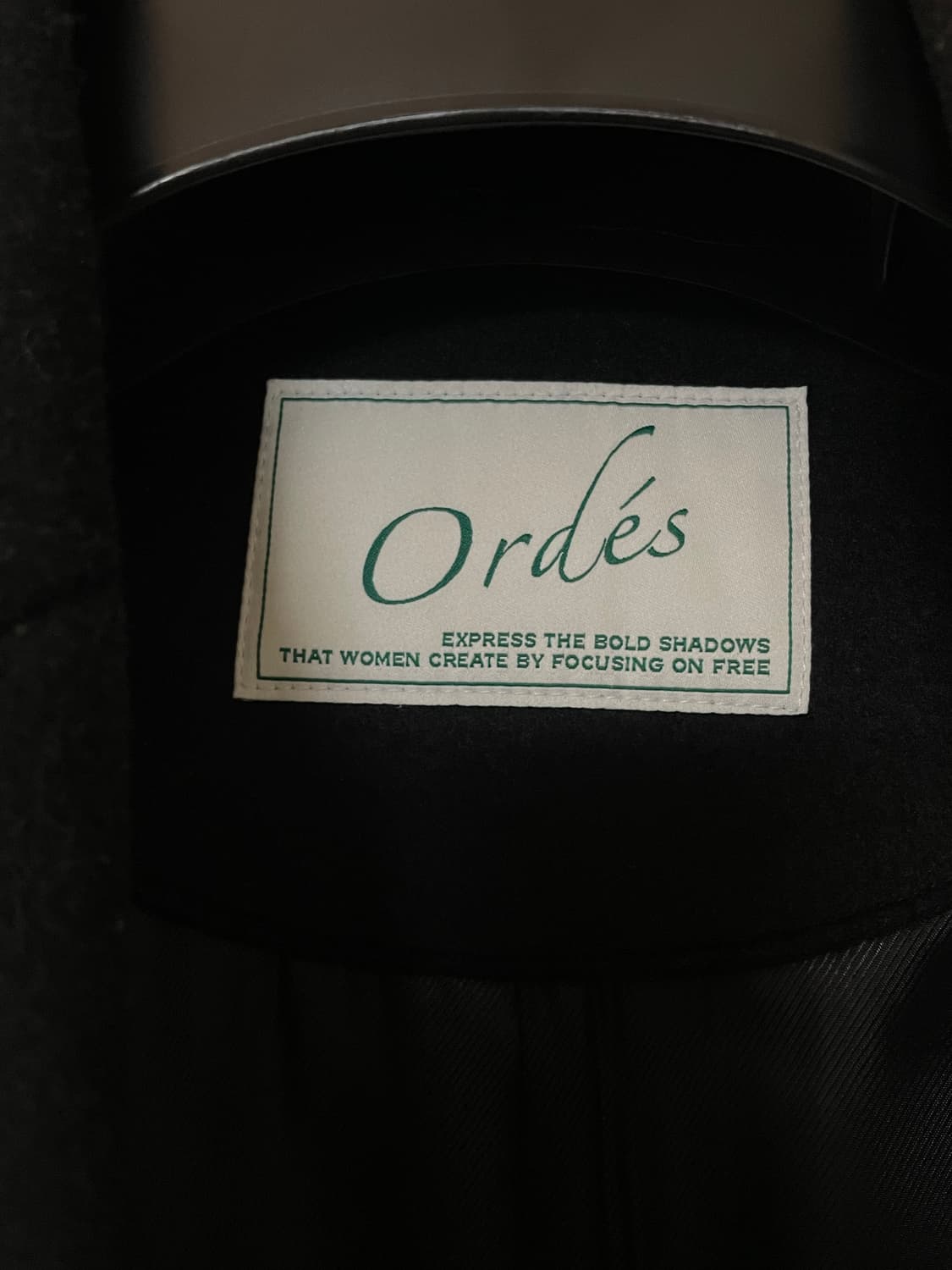 오데스 로우컷 울 코트 블랙 Raw-cut wool coat  상품이미지6