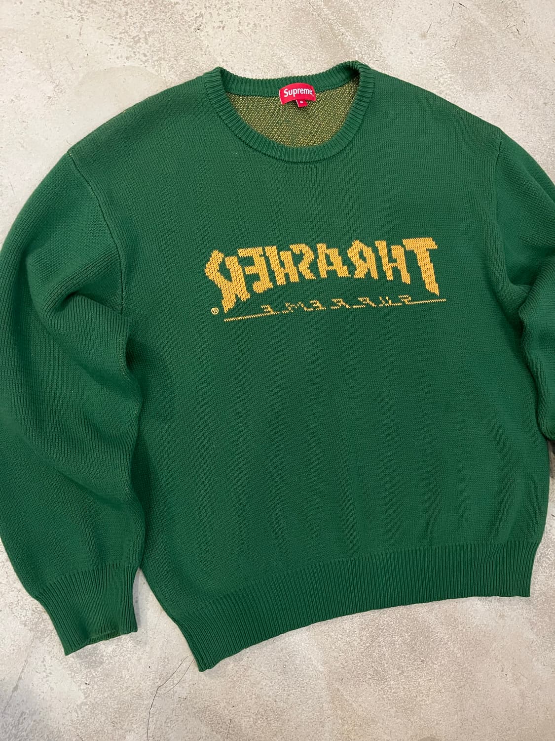 슈프림 x 트레셔 스웨터 상품이미지1