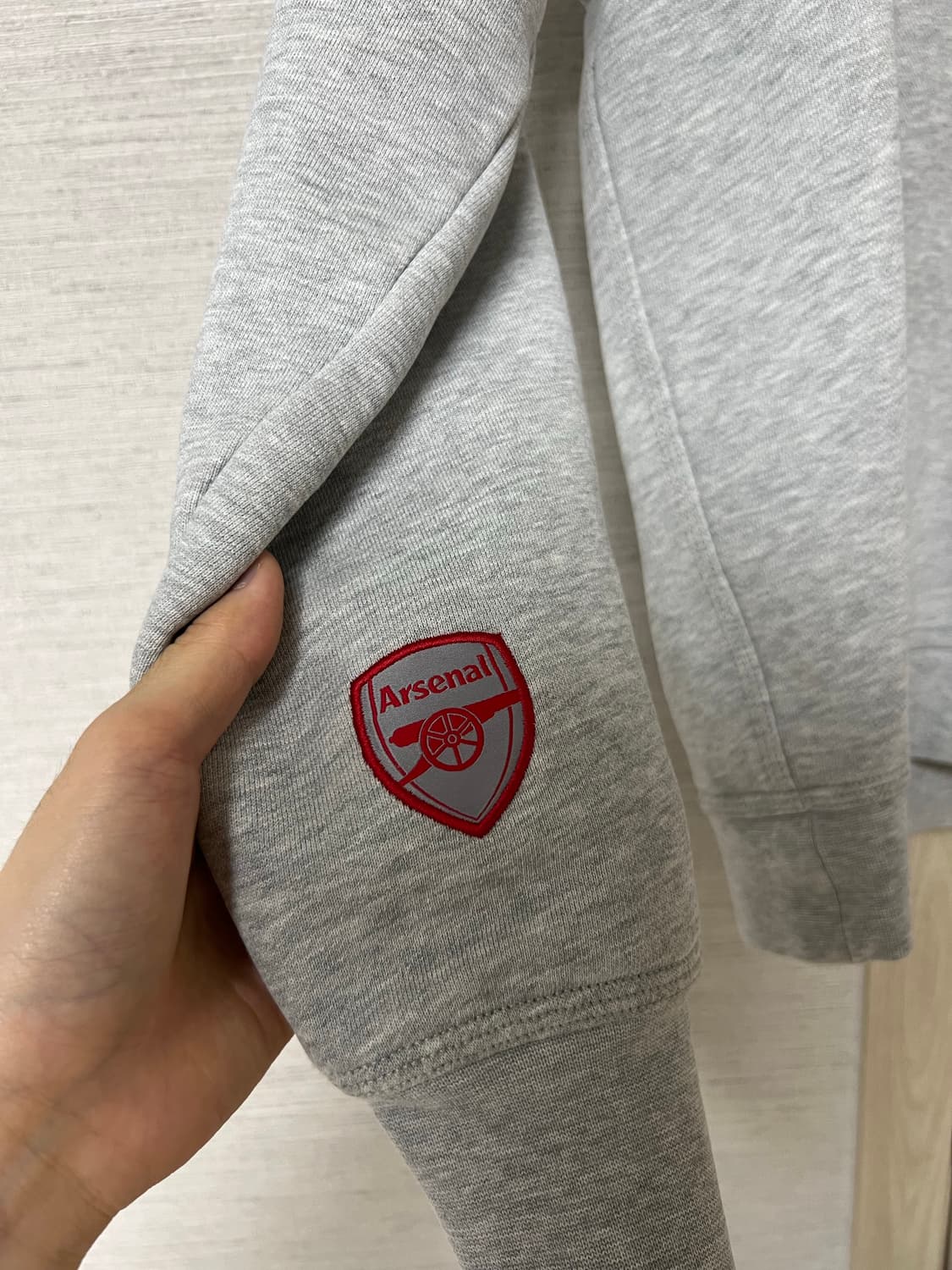 아스날 나이키 스웻셔츠 (맨투맨) m사이즈 상품이미지2