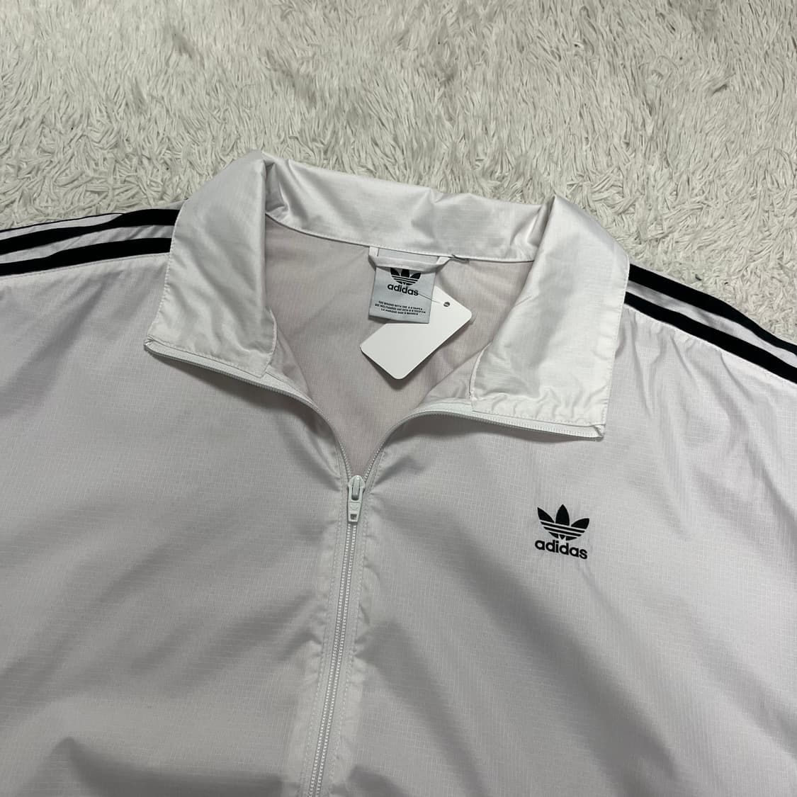 Adidas white lock-up windbreaker   상품이미지5