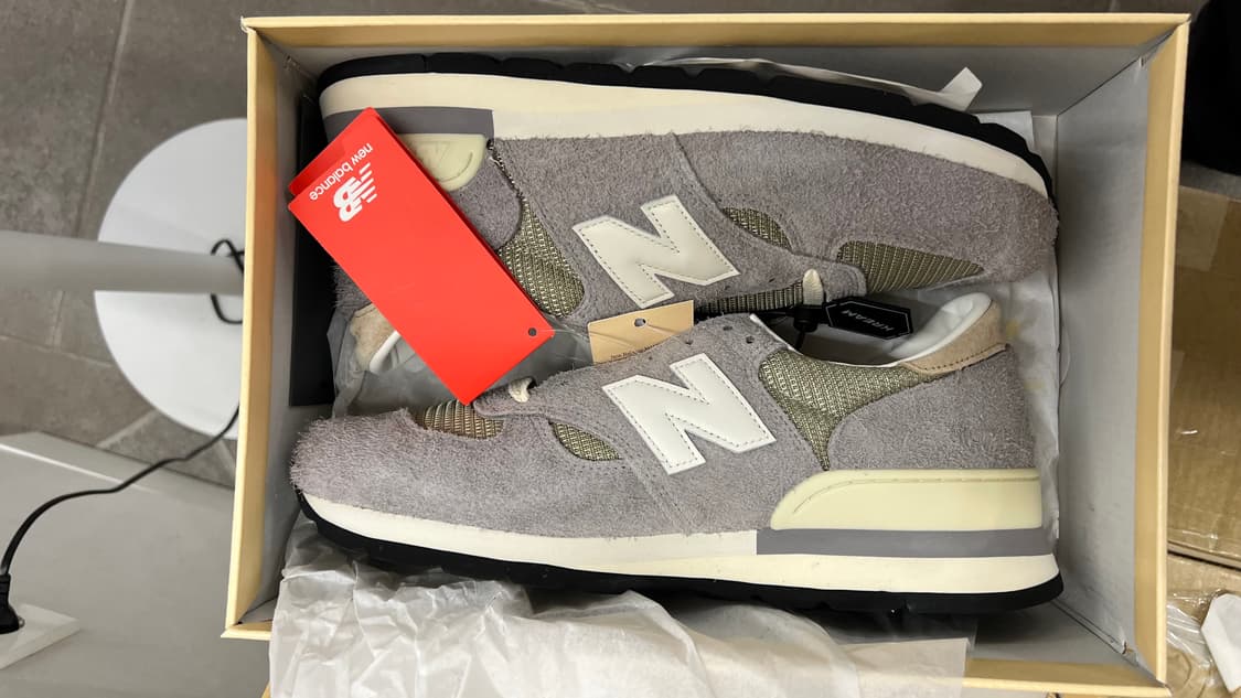 뉴발란스 M990TA1 상품이미지1