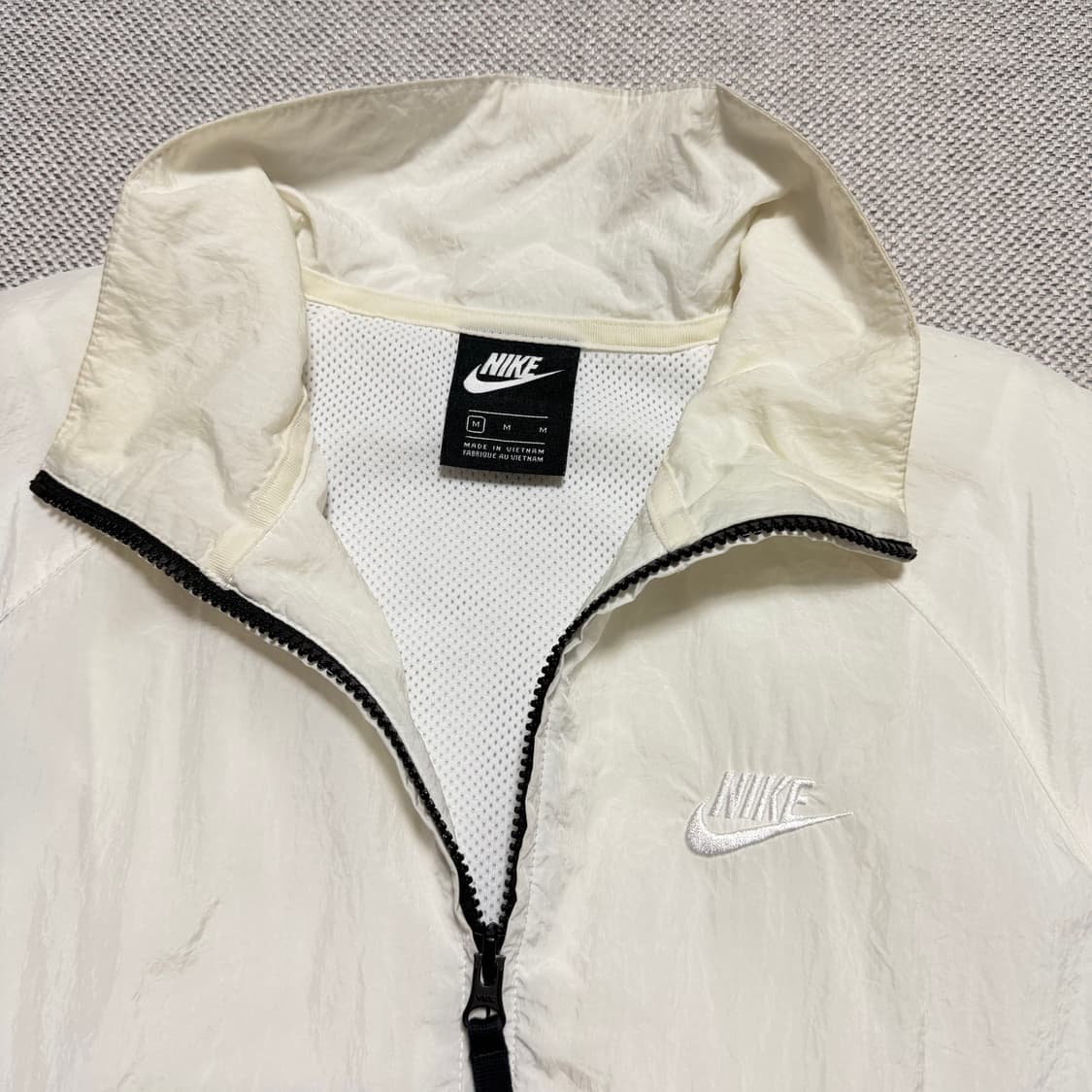 나이키 빅스우시 바람막이 자켓 상품이미지2