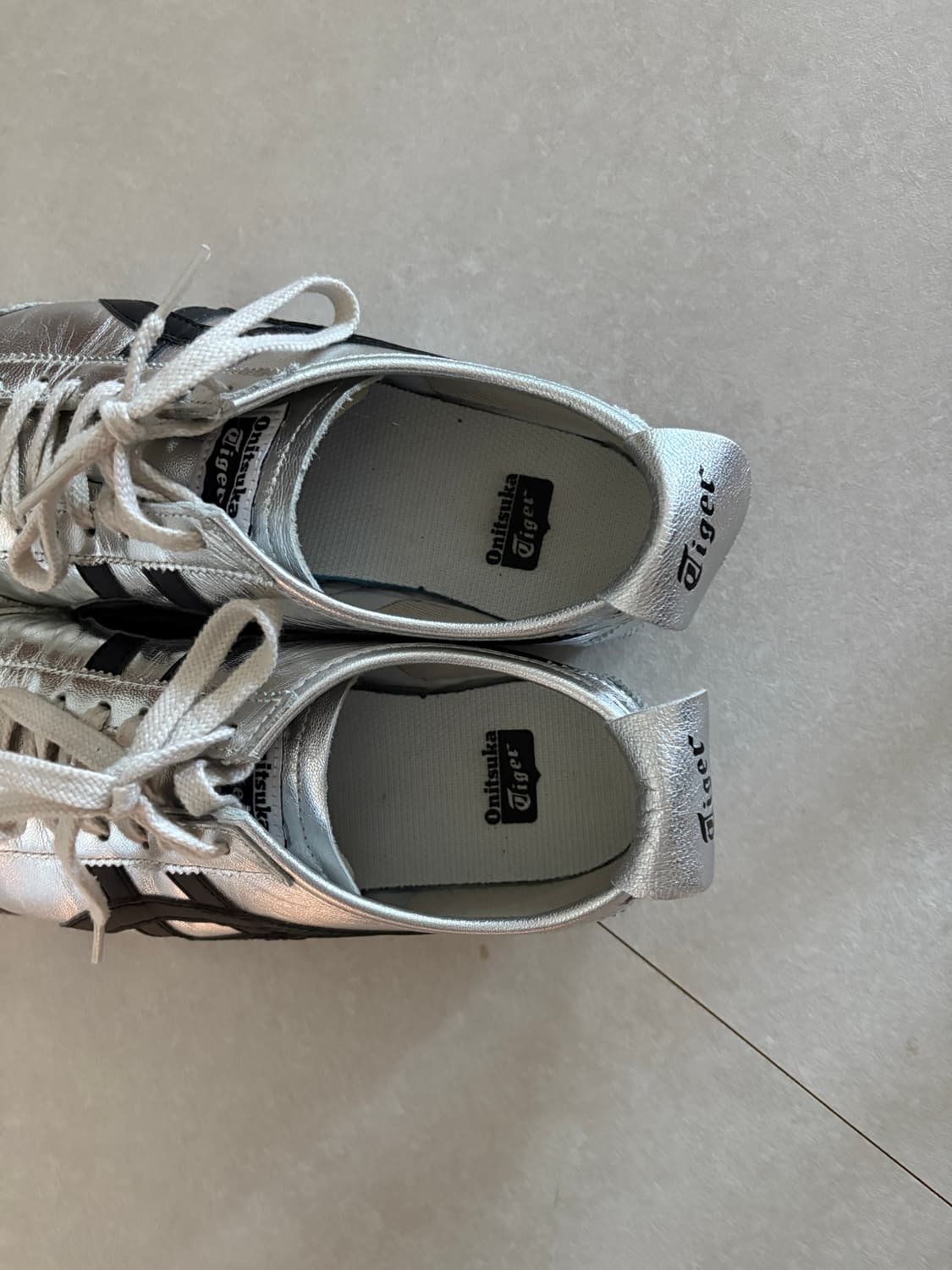 오니츠카타이거 맥시코 66 실버 블랙 상품이미지3