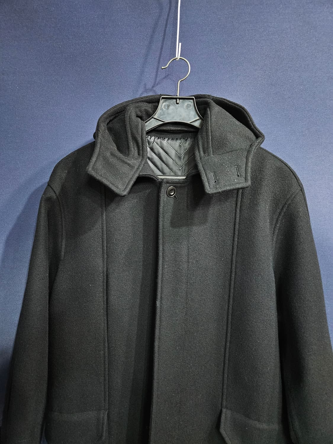 엘무드 블랙 남성 세미오버핏 100 후드 롱코트  상품이미지7