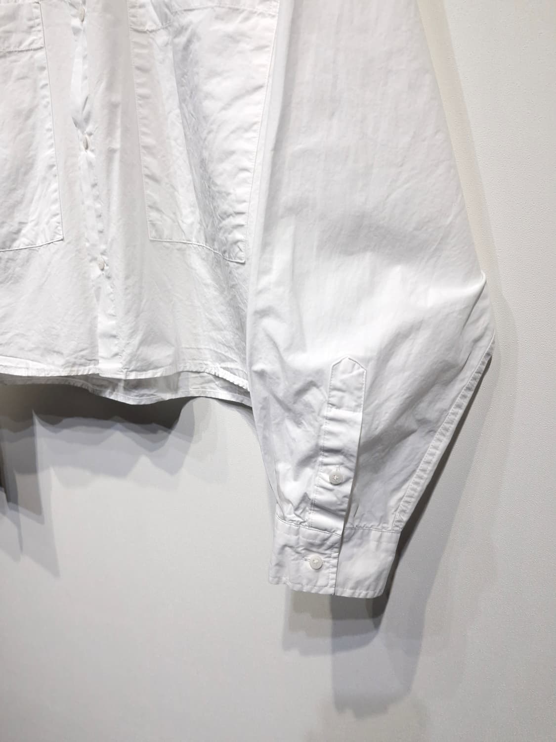 앳코너 AT CORNER 포켓 크롭 긴팔셔츠 상품이미지4