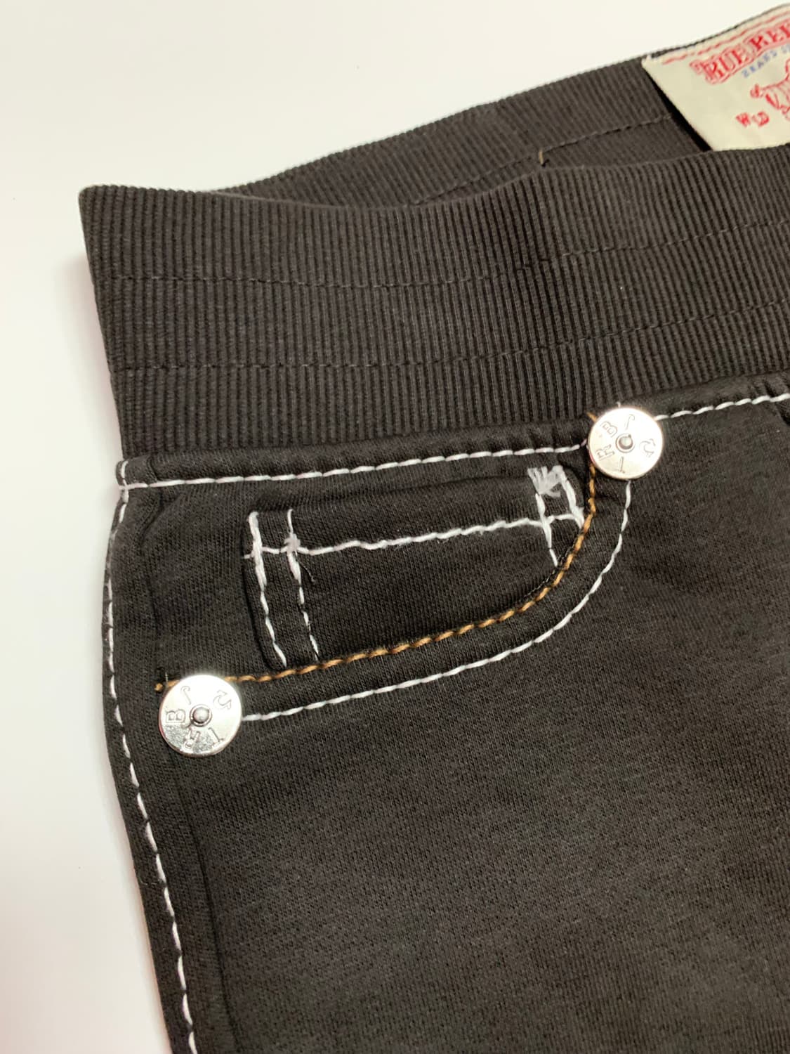 [새제품] 트루 릴리젼 플래어 부츠컷 스웻팬츠 상품이미지5