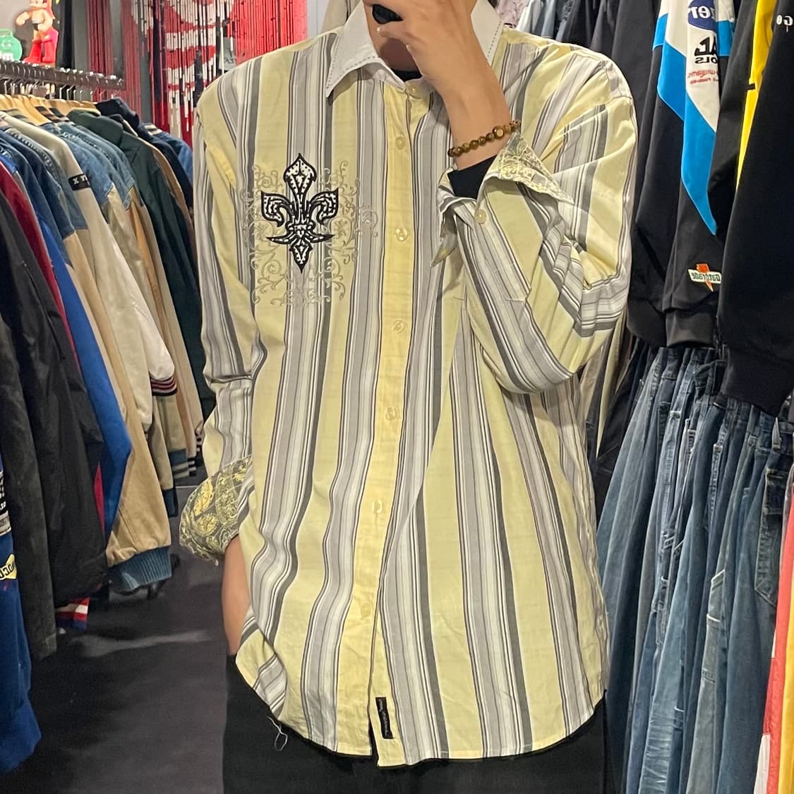 [IM] vintage 옐로우 스트라이프 블랙 자수 큐빅 셔츠 상품이미지4