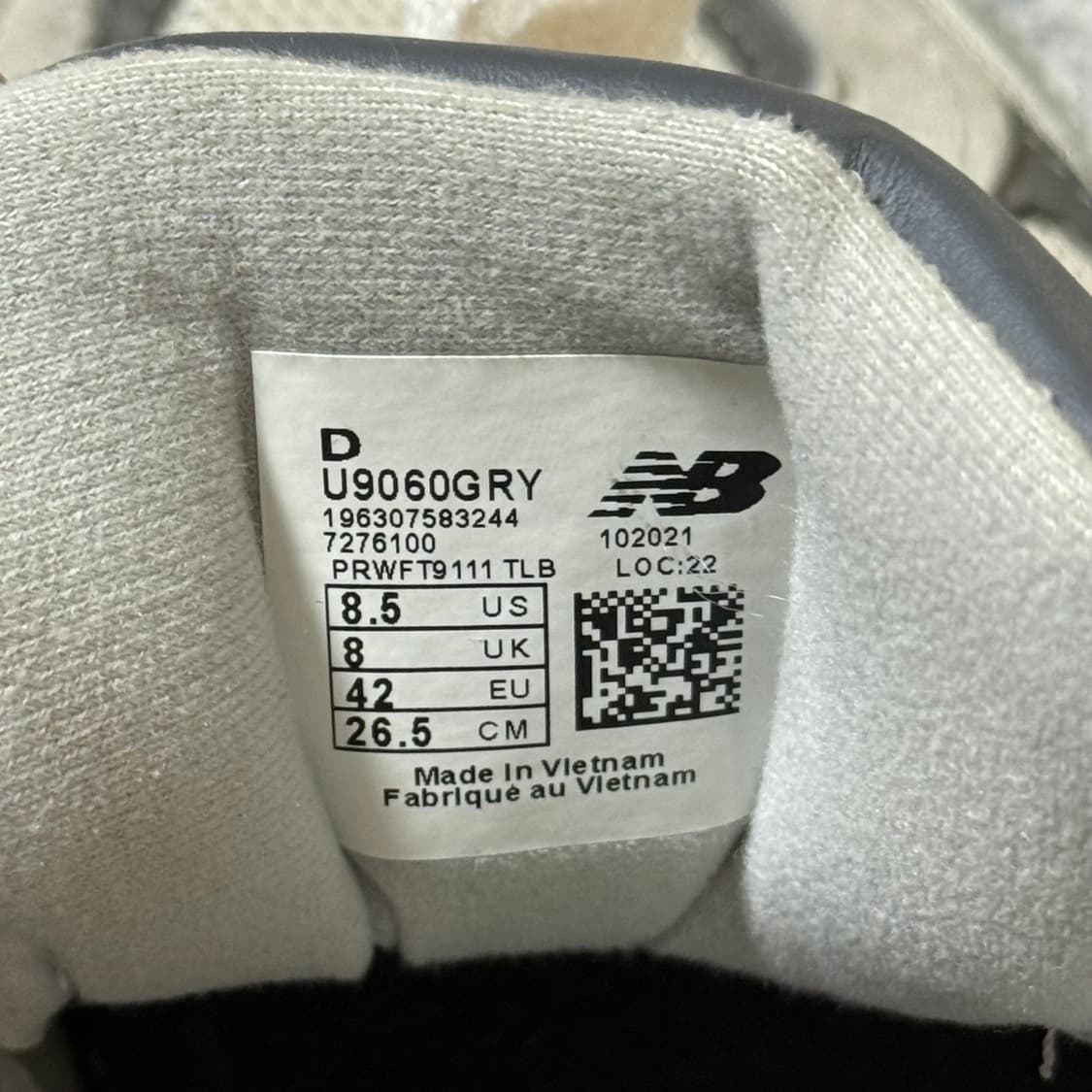 [정가 19만원] 뉴발란스 9060 그레이 265 상품이미지9