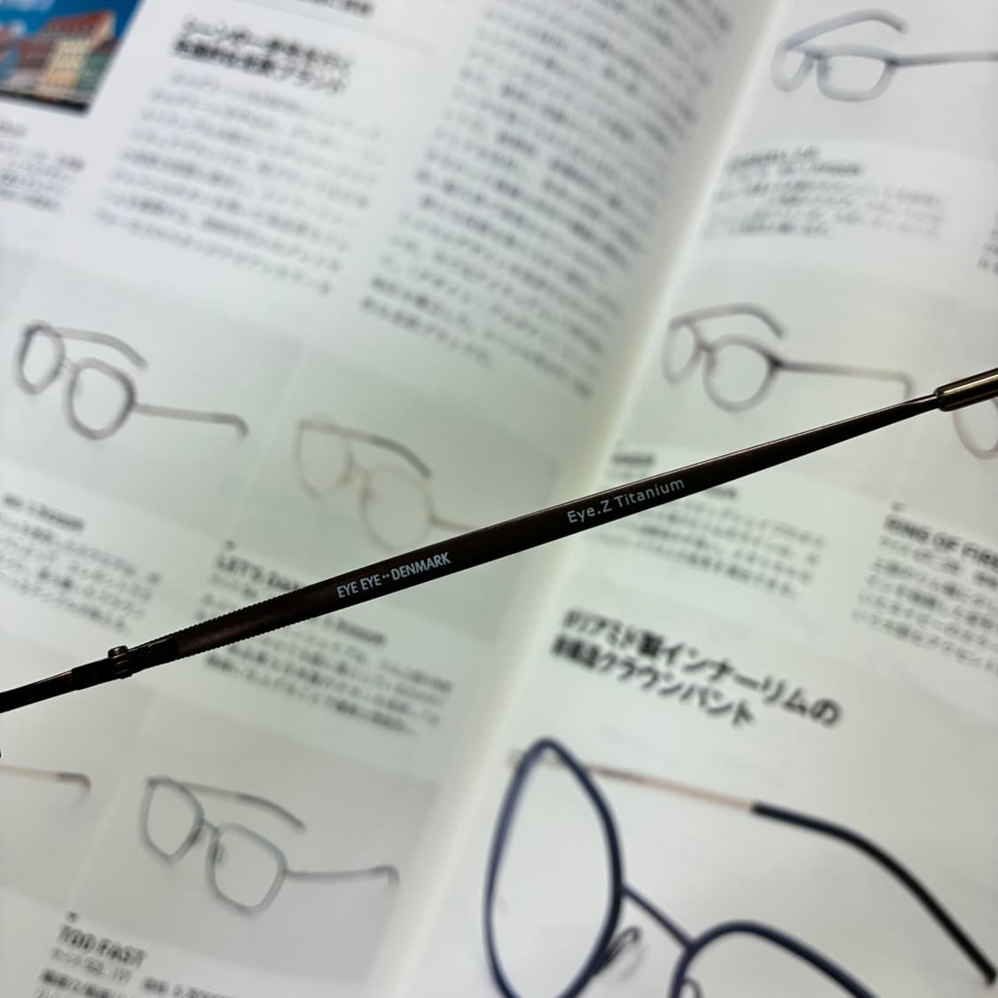 EYE EYE DENMARK 덴마크 티타늄 다크 브라운 반무테 안경 상품이미지5