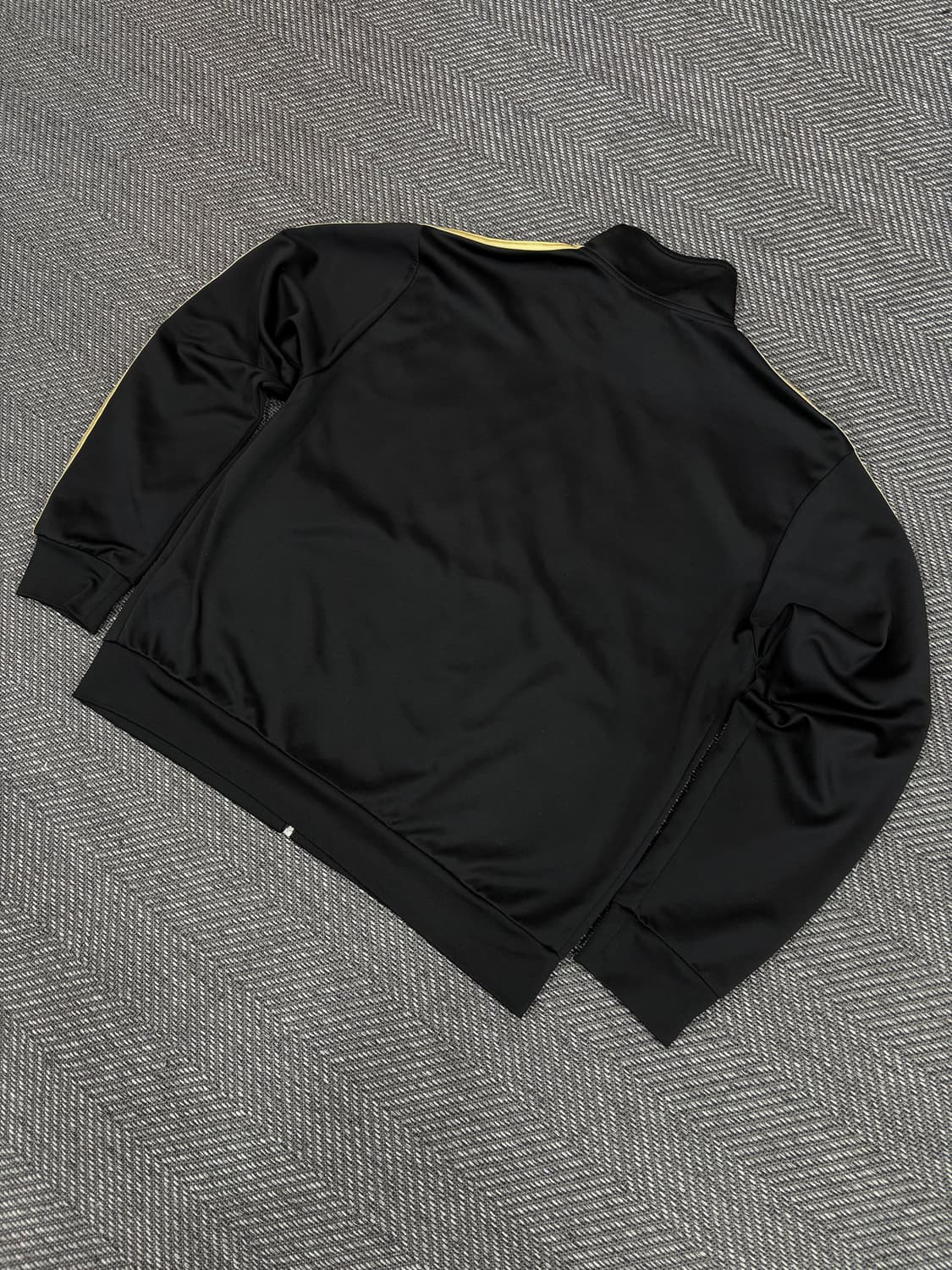 아디다스 져지 블랙/골드 상품이미지6