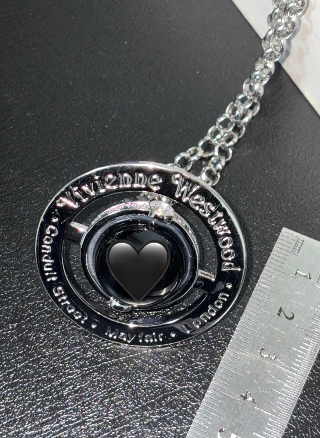 비비안웨스트우드 빅orb 팬던트 목걸이 블랙색상 풀박 상품이미지6