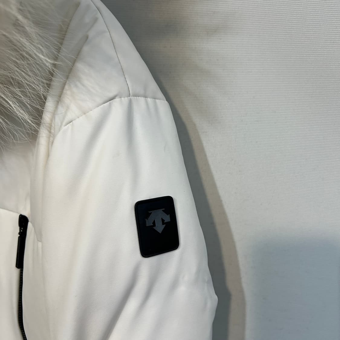 데상트 여성 롱패딩 라쿤퍼 덕다운 85 상품이미지2