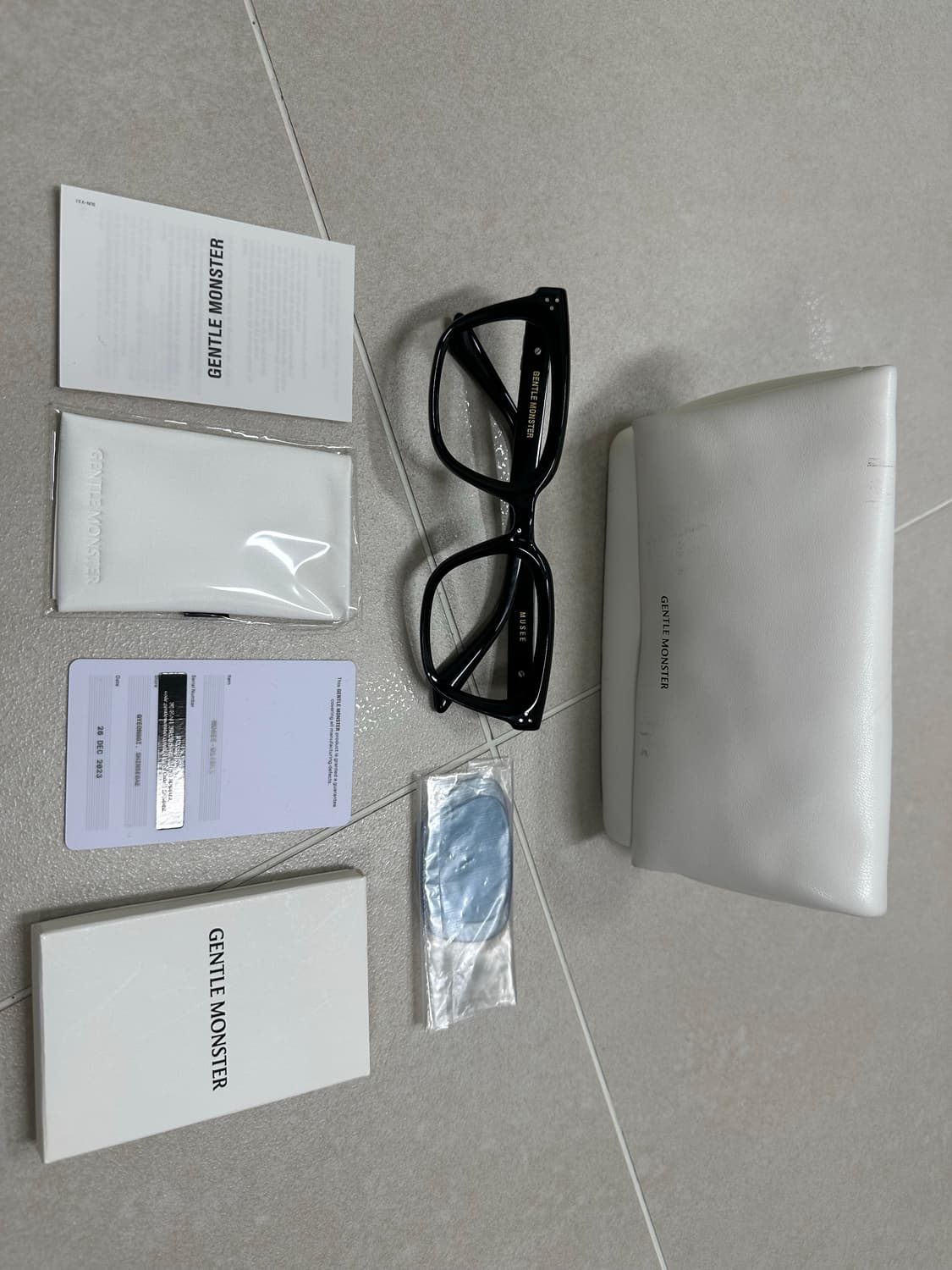 젠틀몬스터 뮤지 MUSEE 안경 상품이미지1