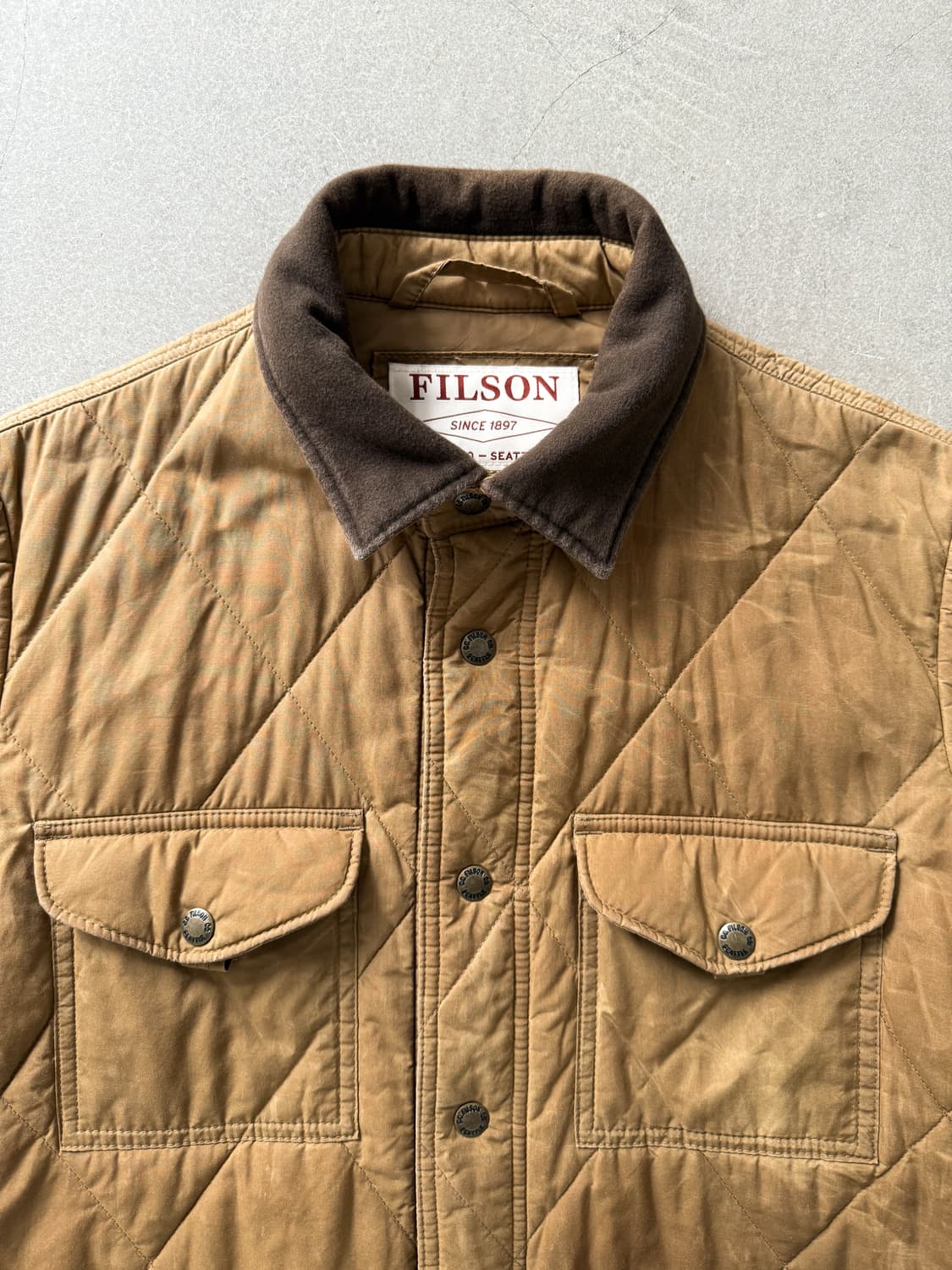 Filson Hyder Quilted Tan Waxed Jacket 상품이미지3