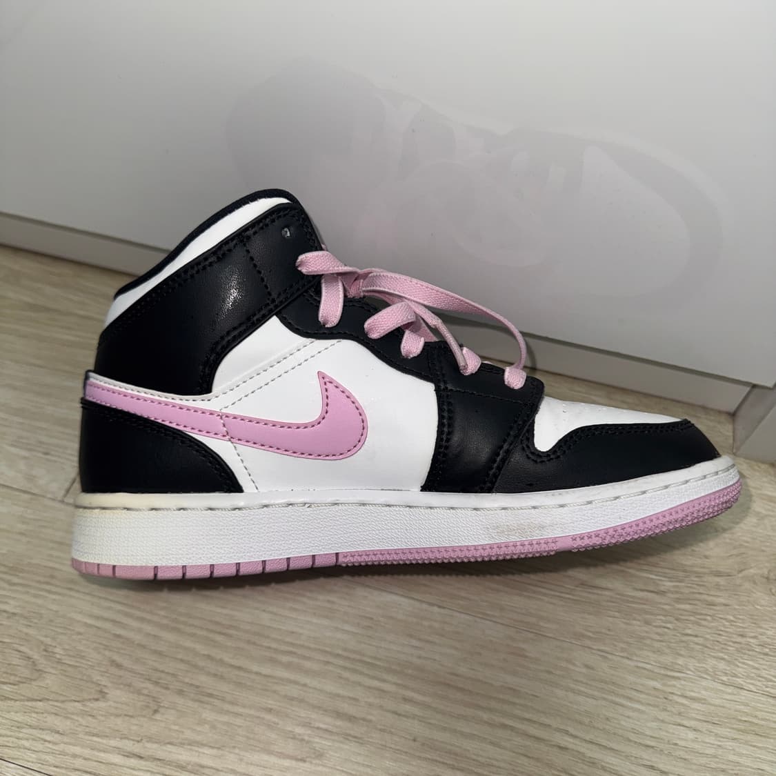 나이키 조던1 미드 라이트 아크틱 핑크 GS 230 상품이미지6