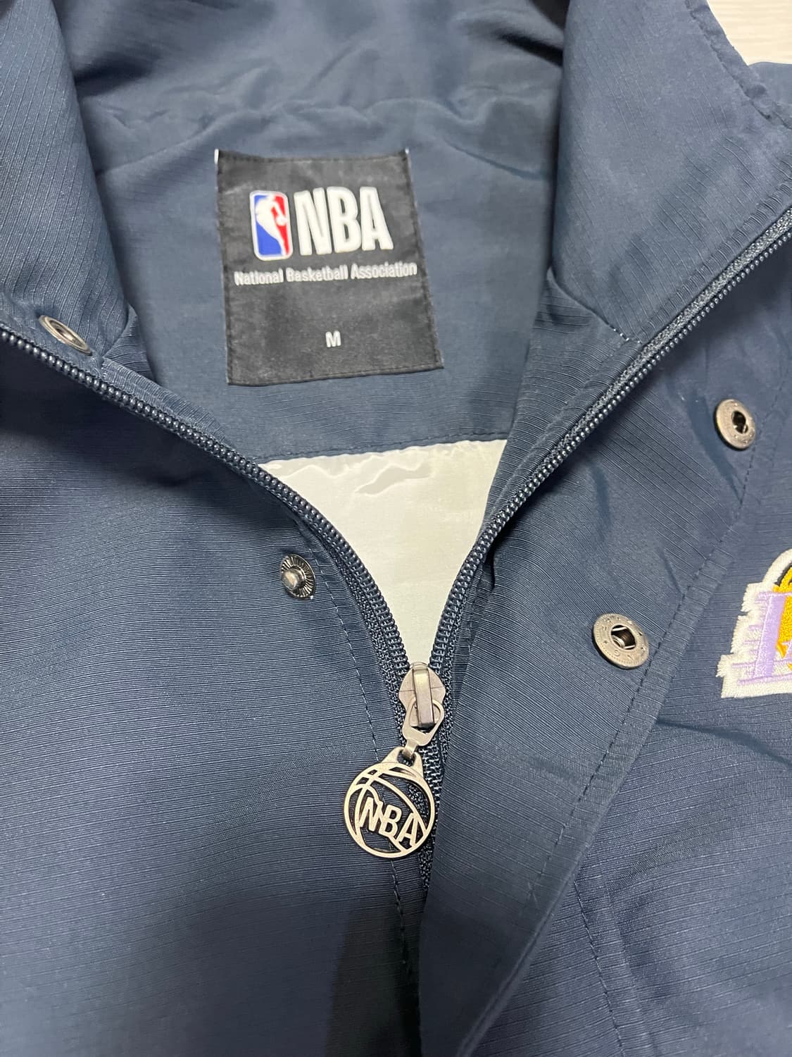  NBA레이커스 빅로고 바람막이 상품이미지4