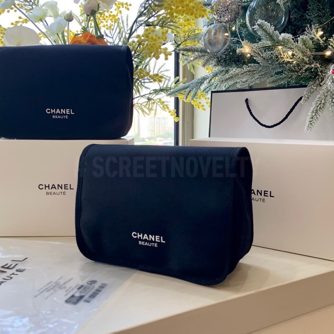 샤넬뷰티 블랙등급 여행용파우치, 고리형 파우치 블랙 상품이미지4