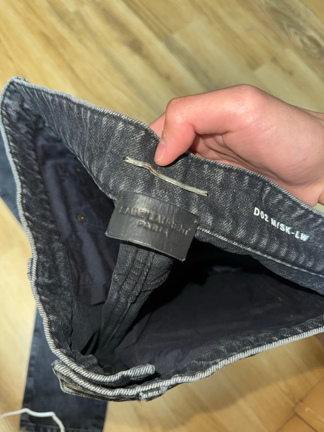 Saint Laurent 무릎 디스진 상품이미지3