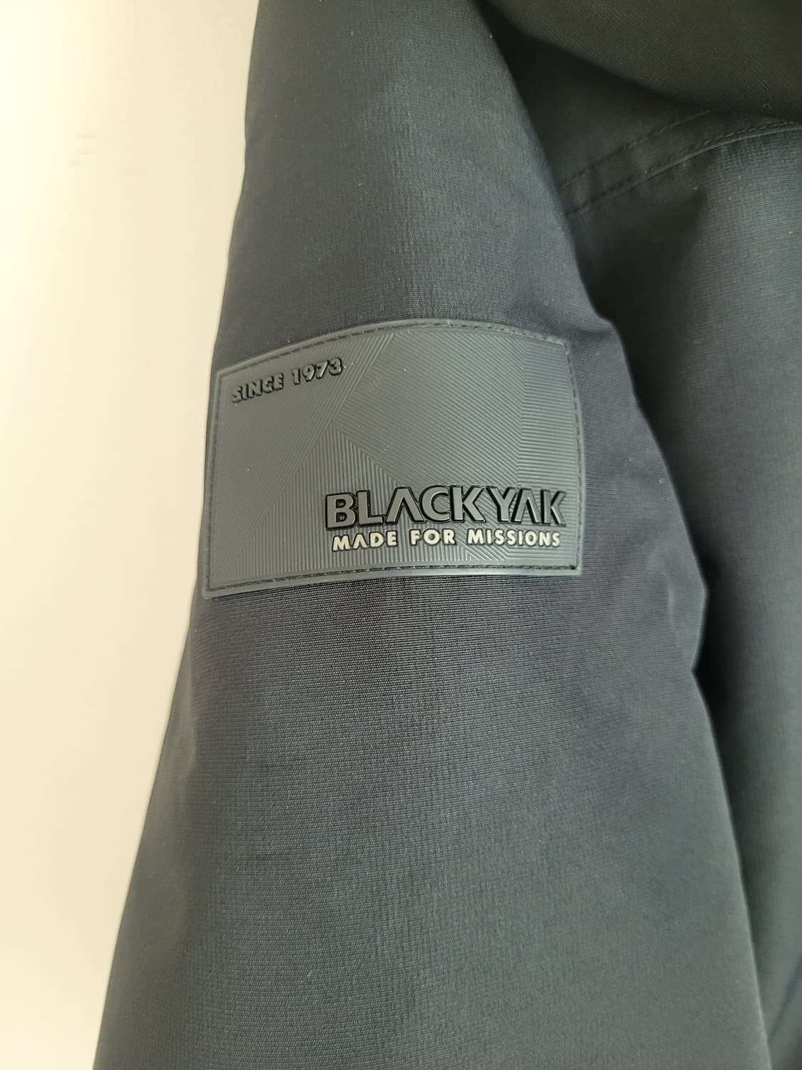 블랙야크 여성 패딩 블랙 상품이미지3