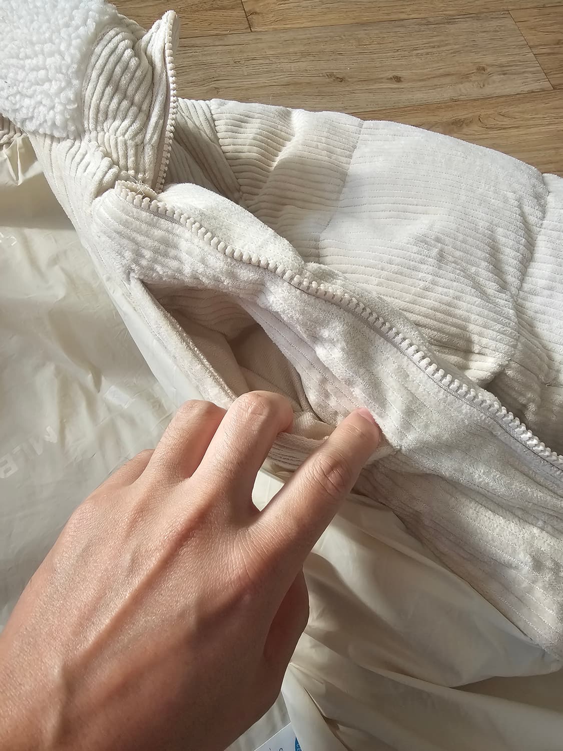 MLB 베이직 코듀로이 숏 패딩(L.Beige) 상품이미지4