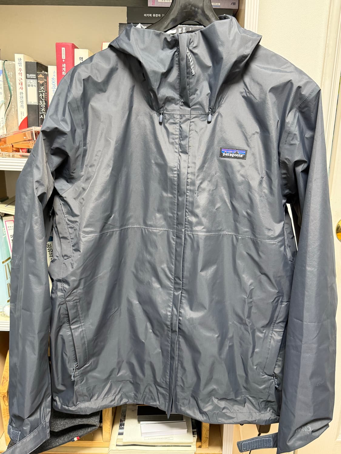 파타고니아 토렌쉘 3L 바람막이 진그레이  상품이미지1