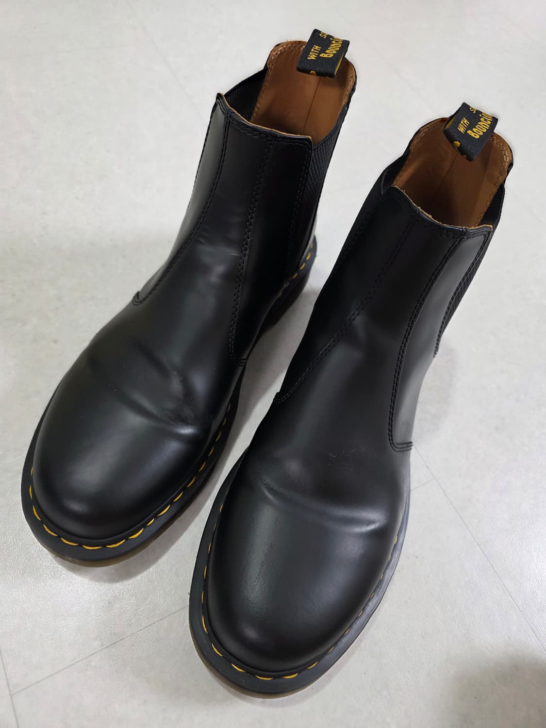 닥터마틴 블랙 2976 YS 첼시 부츠 300 상품이미지2