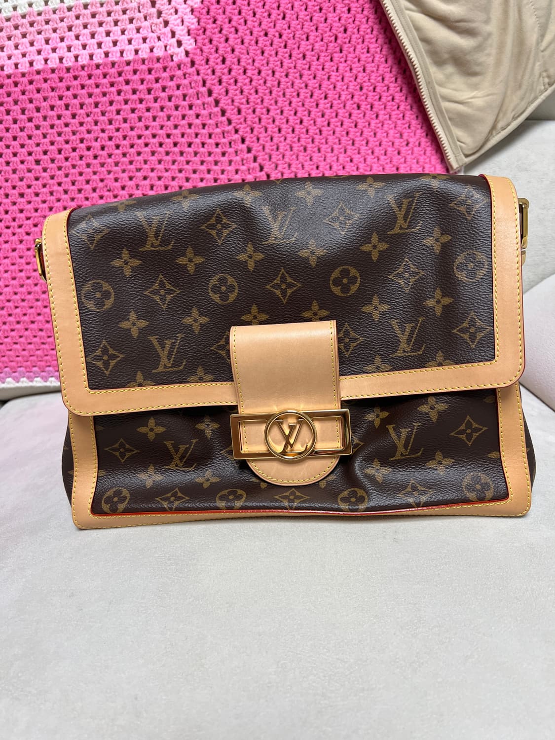 루이비통 모노그램 도핀 소프트 gm 숄더백 m47149 상품이미지2