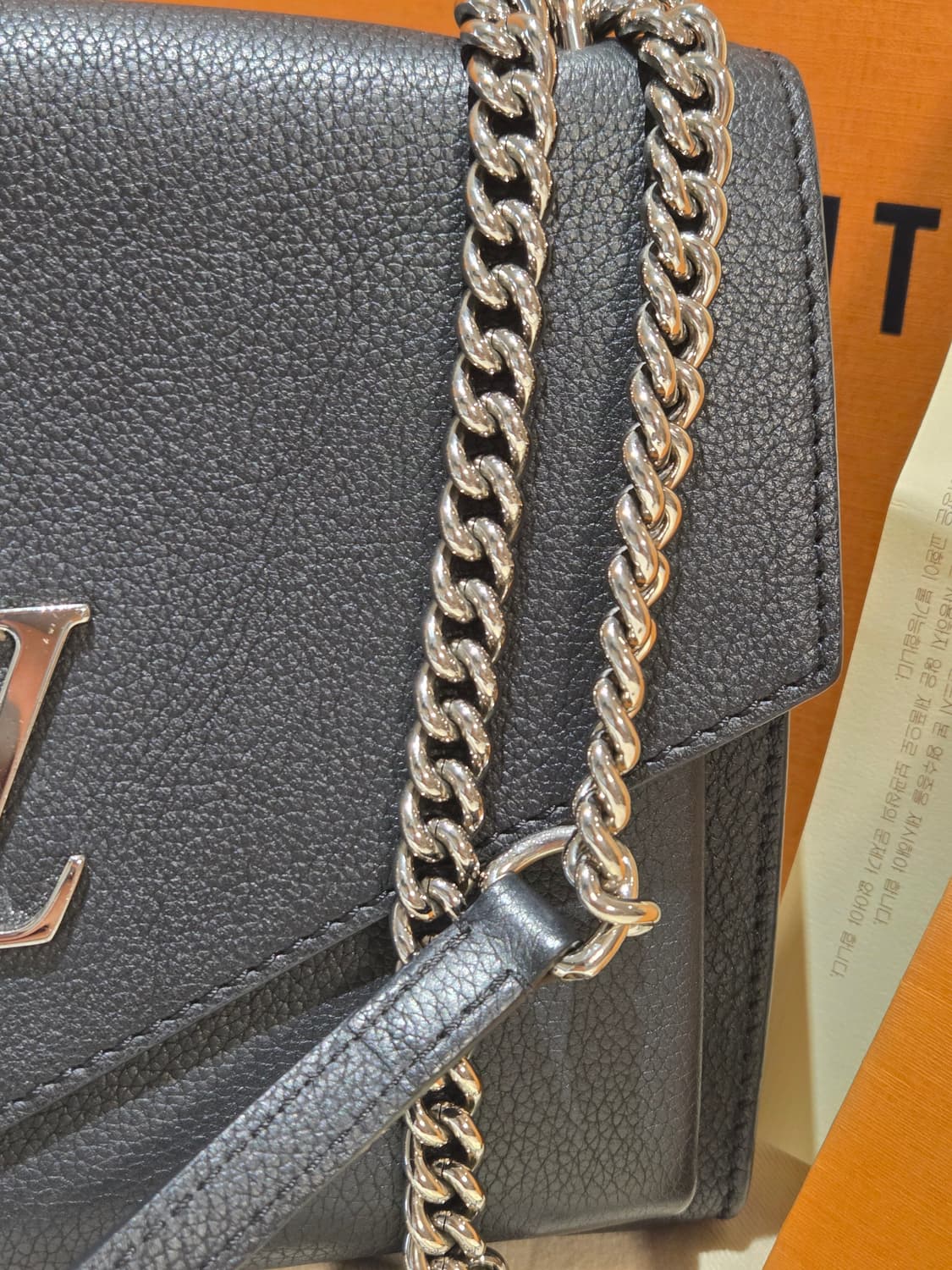 루이비통 마이락미 BB 카프스킨 체인백 상품이미지4