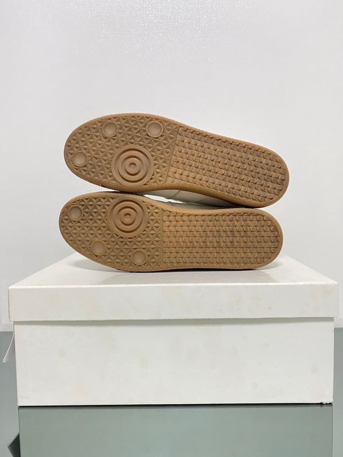 메종 마틴 마르지엘라 페인팅 독일군 스니커즈 상품이미지8