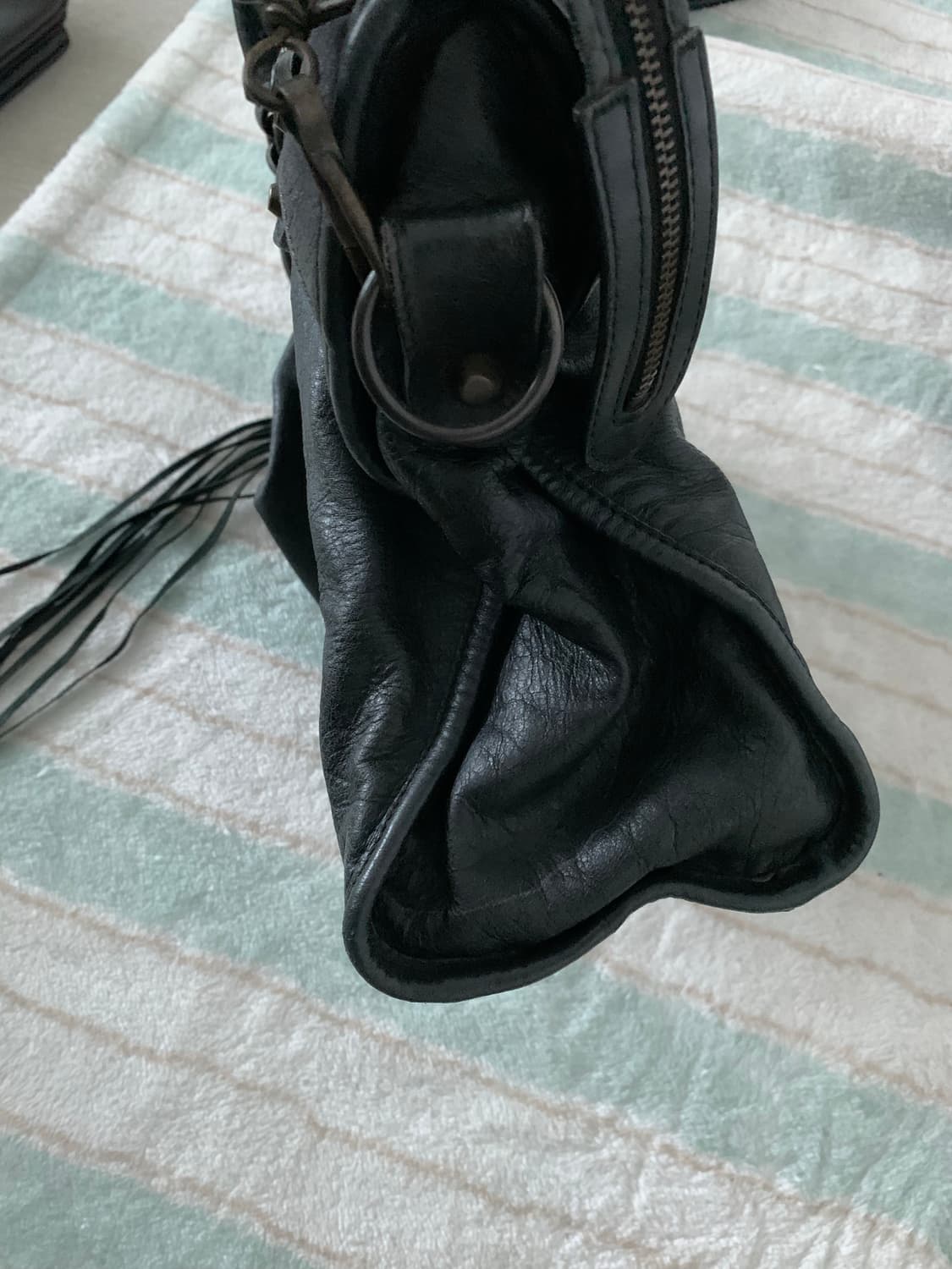 발렌시아가 모터백 시티백 블랙 정품 미듐 미디움  상품이미지7