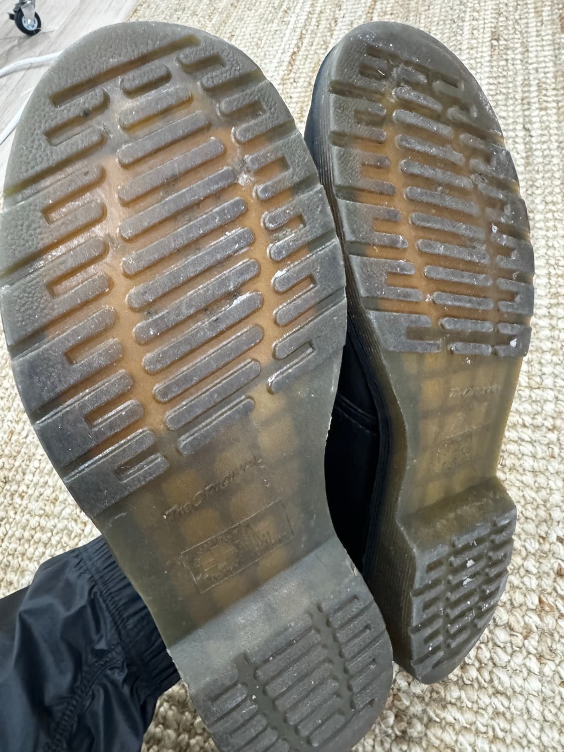 닥터마틴 3홀 블랙 42 상품이미지3