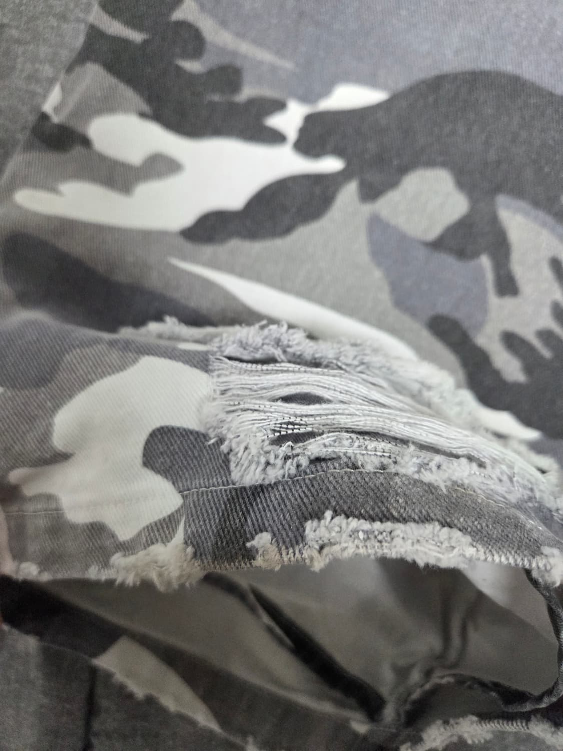 Emostanceclub 화이트 카모 상품이미지4