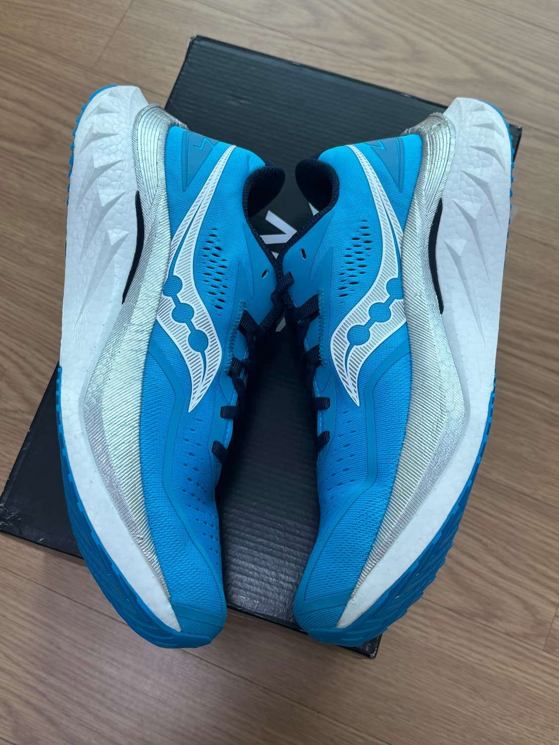 [270/새상품] 써코니 엔돌핀 스피드 4  상품이미지4